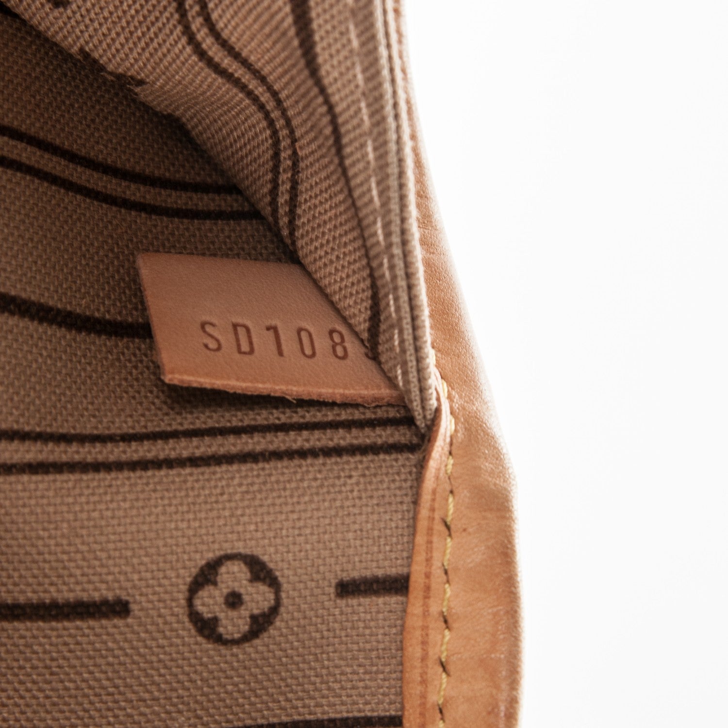 Louis Vuitton Monogram Neverfull GM 7 of 7