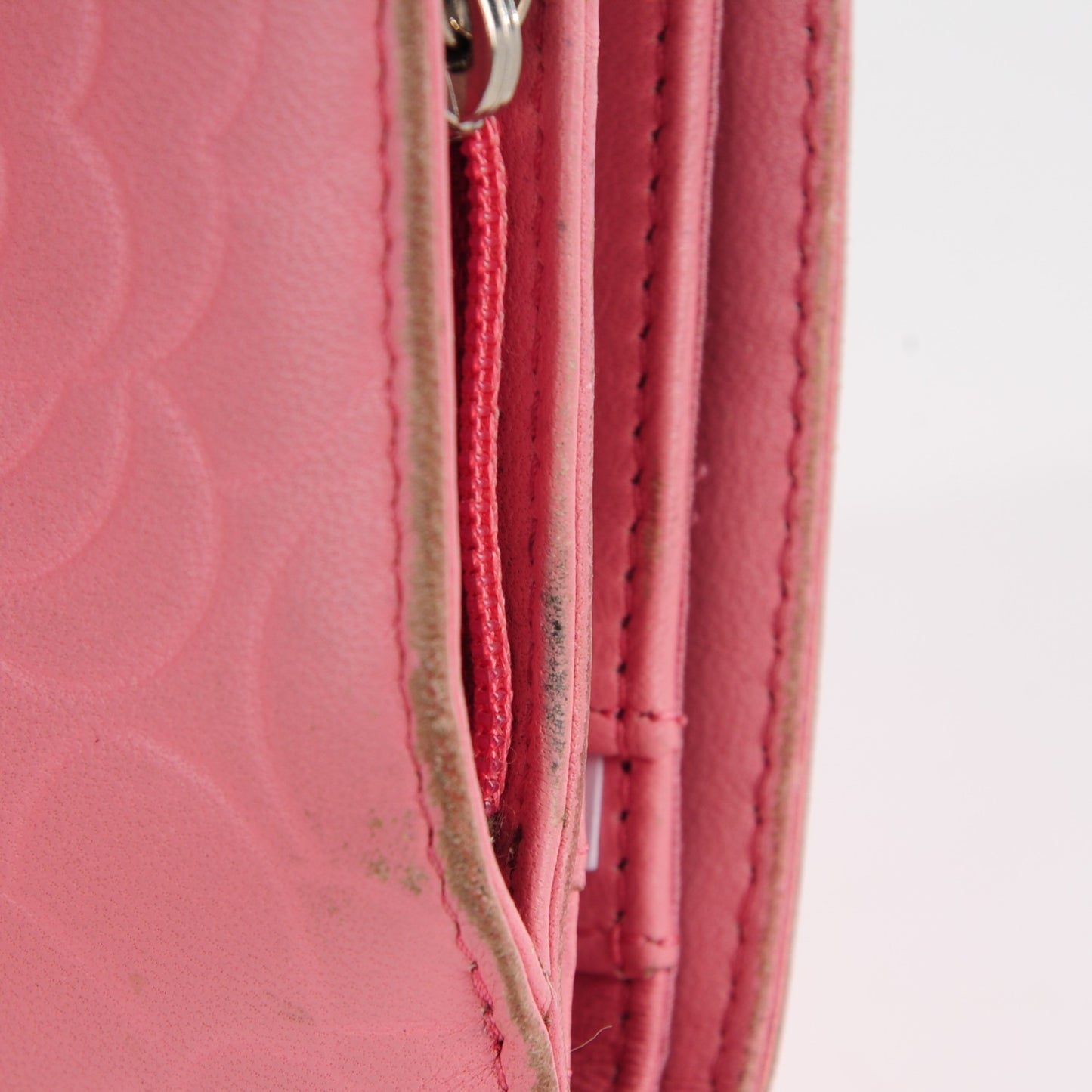 Lambskin Camellia Embossed Zipped Pocket Wallet Pink