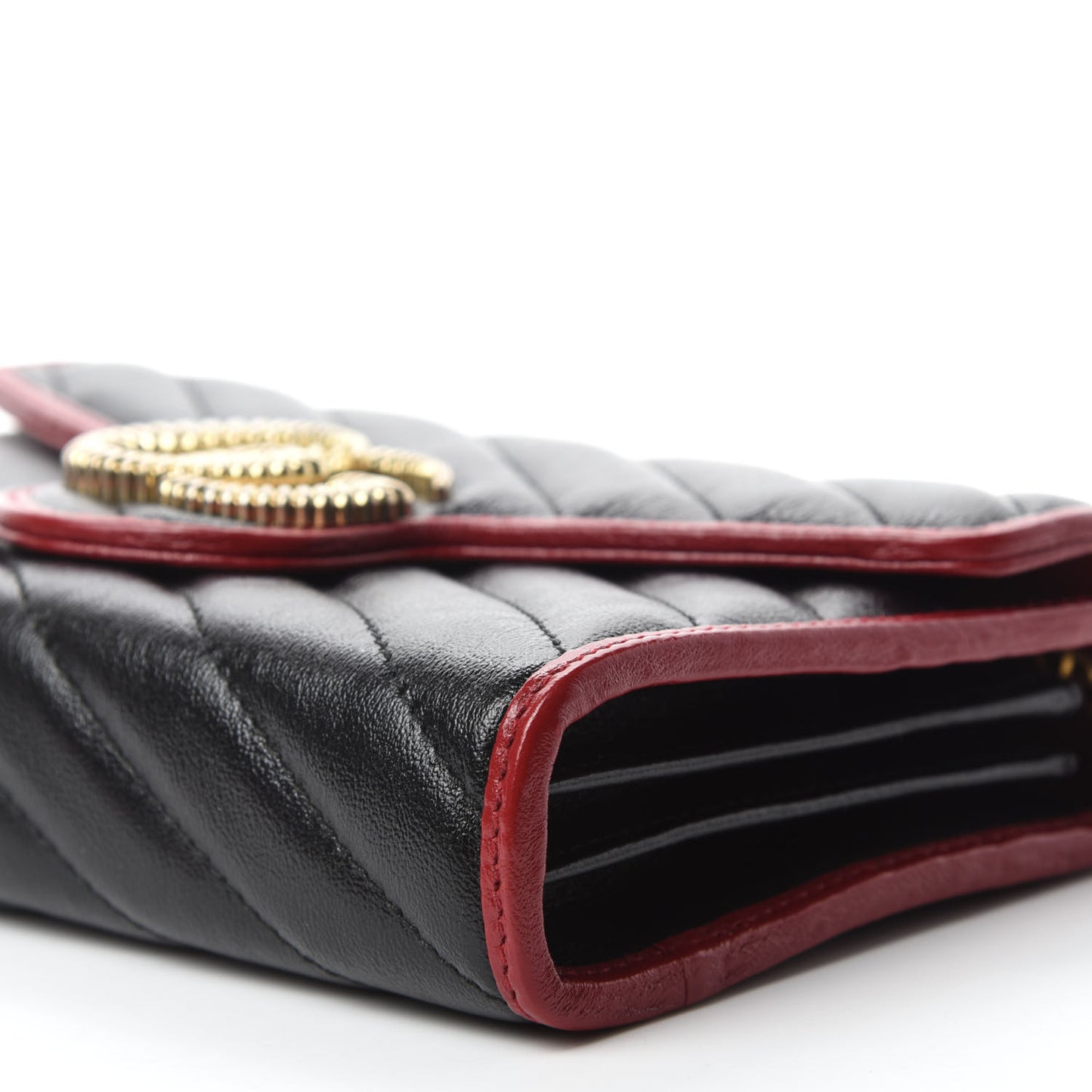 Vintage Effect Calfskin Matelasse Diagonal Torchon GG Marmont Chain Wallet Black Romantic Cherry