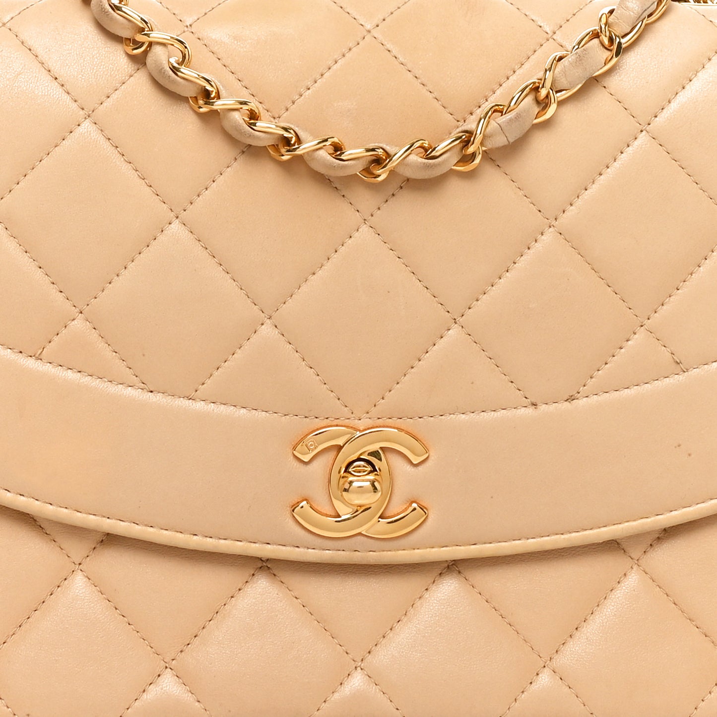 Lambskin Quilted Medium Single Flap Beige