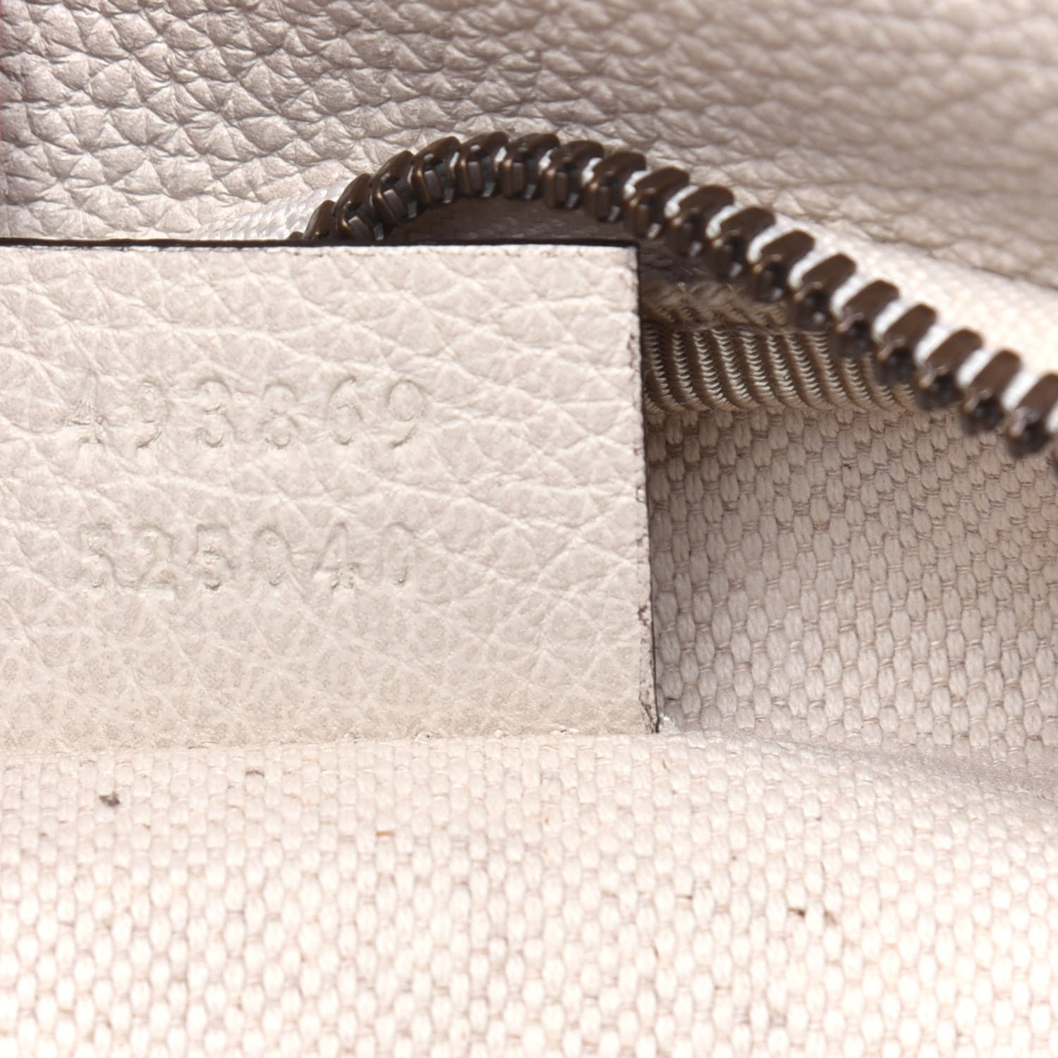 Gucci Grained Calfskin Logo Belt Bag White 7 of 12