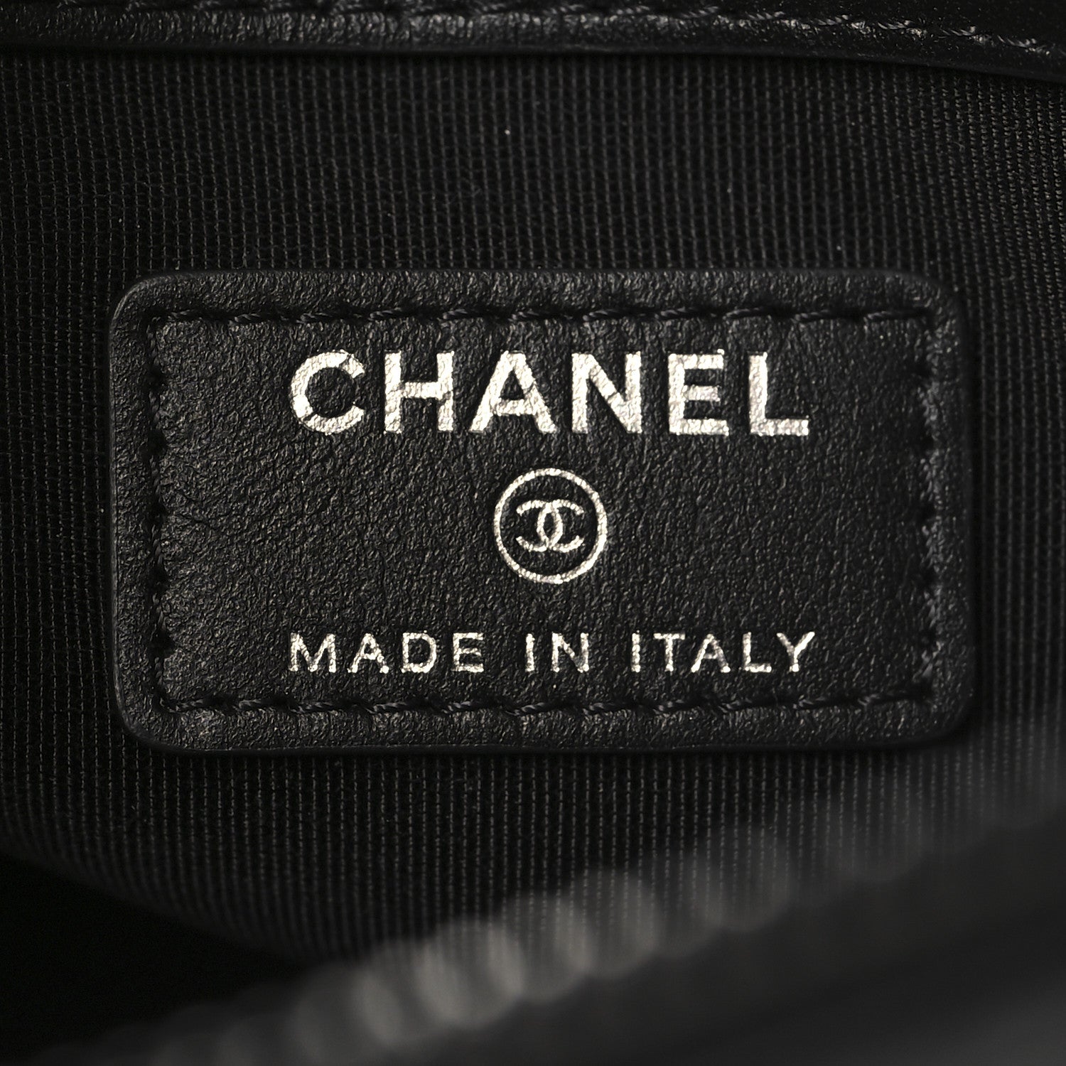 Chanel Aged Calfskin Chevron Quilted Reissue 2.55 Medium Cosmetic Case So Black 6 of 8