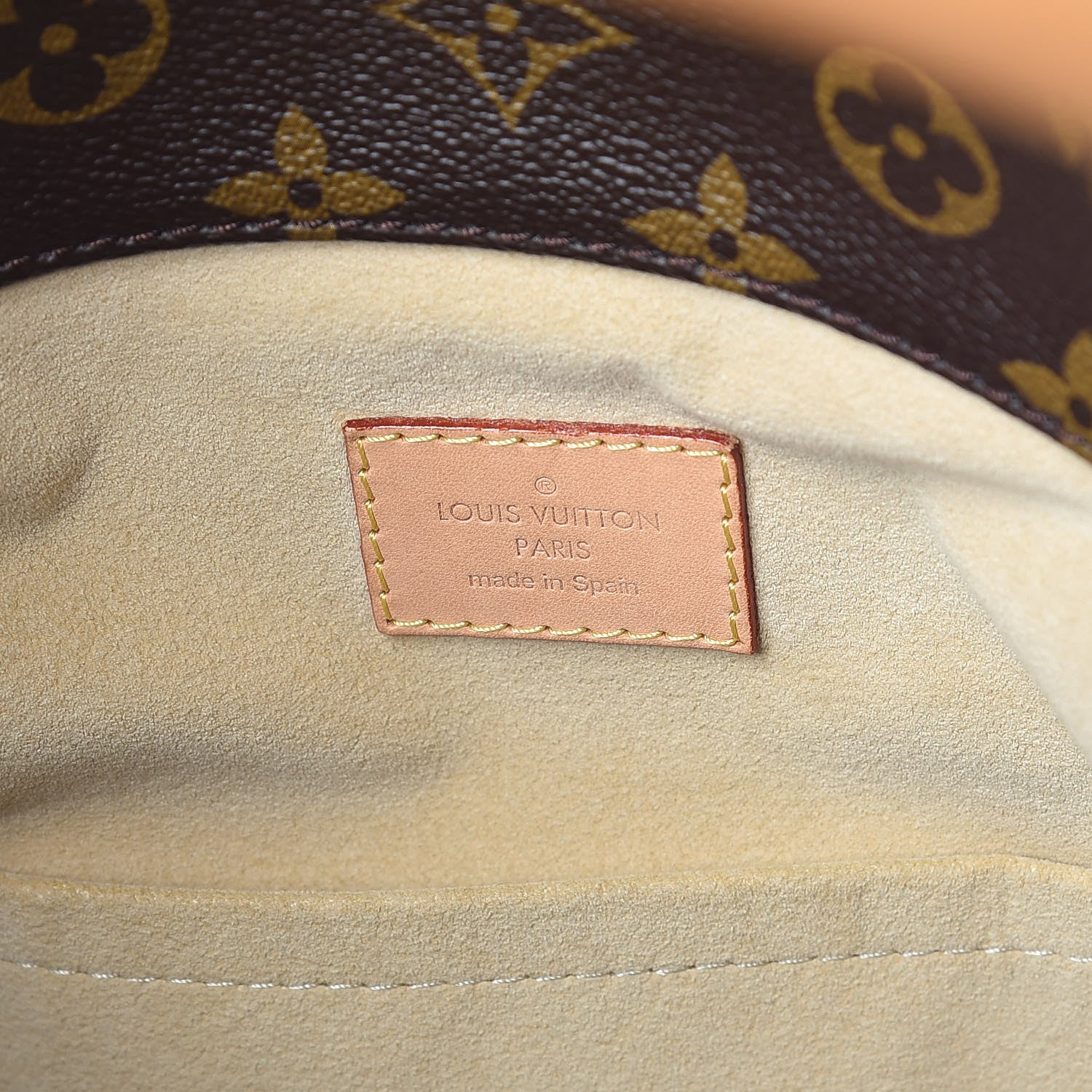 Louis Vuitton Monogram Artsy MM 7 of 10