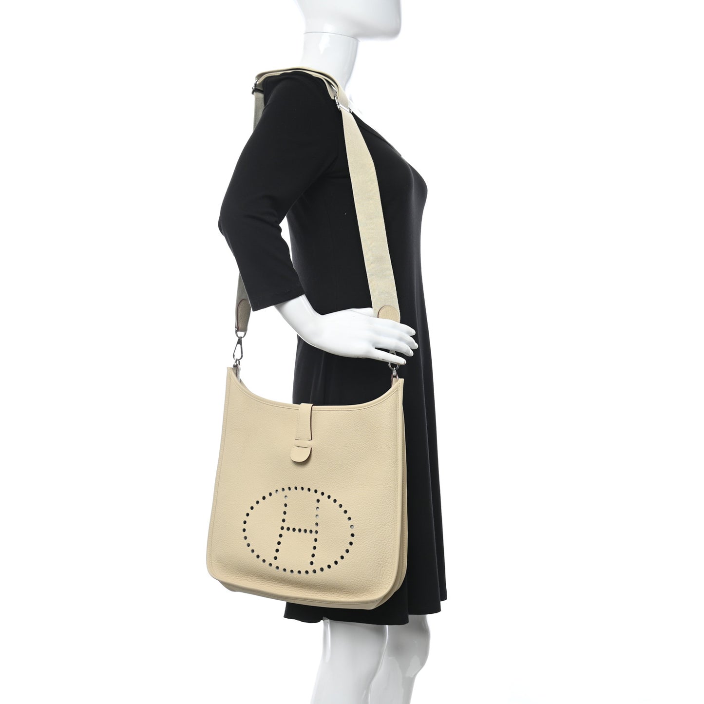 Taurillon Clemence Evelyne III GM Parchemin