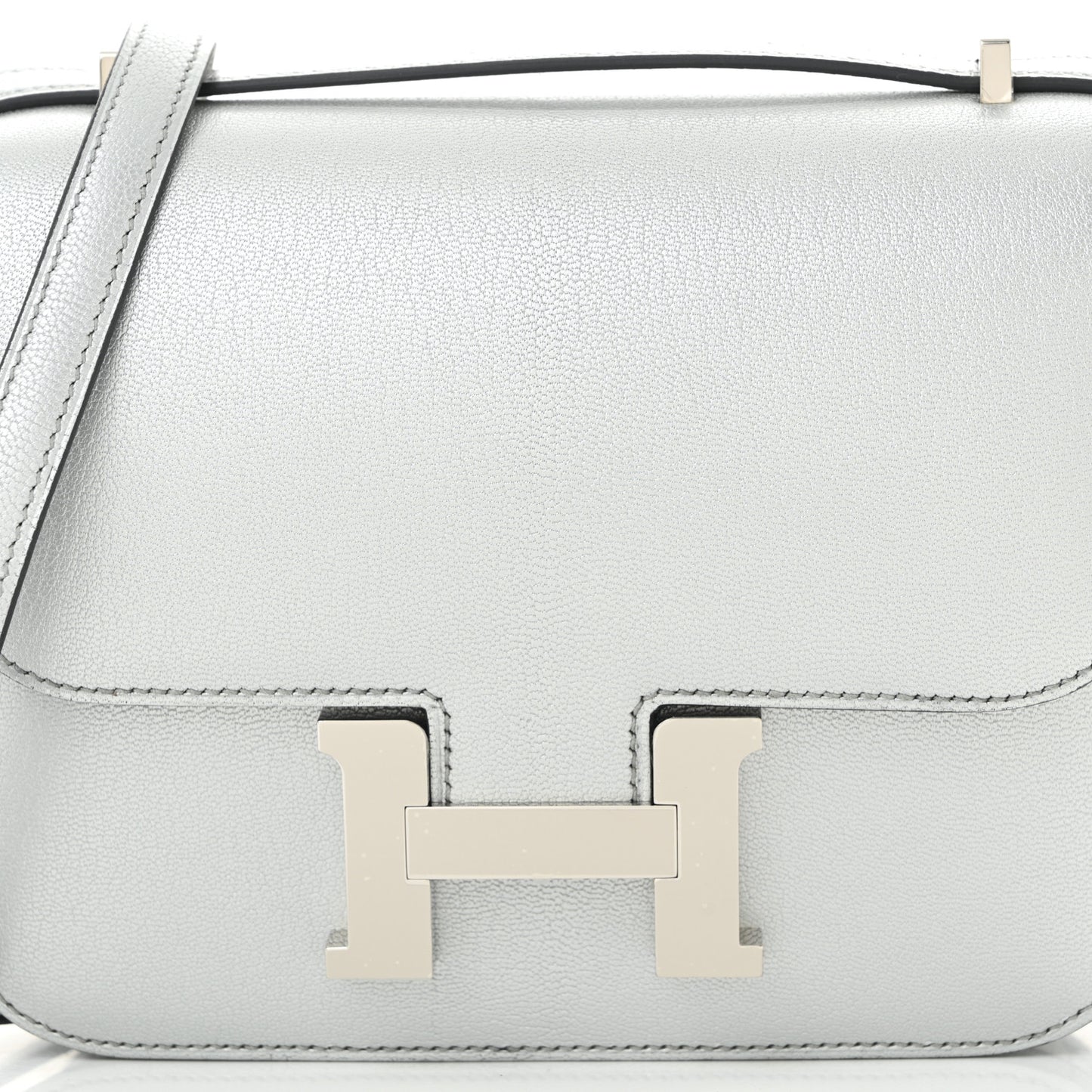 Metallic Chevre Chamkilight Constance 18 Argent