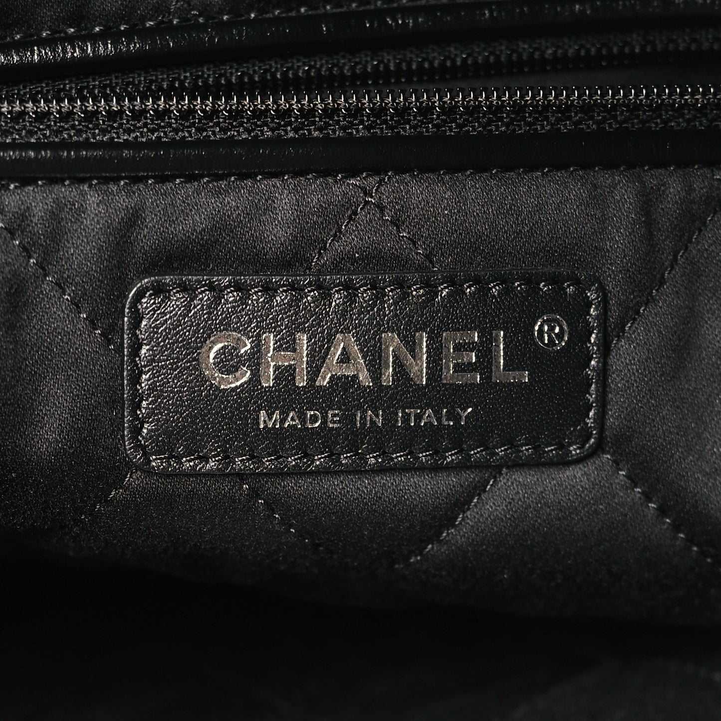Shiny Calfskin Quilted Chanel 22 So Black