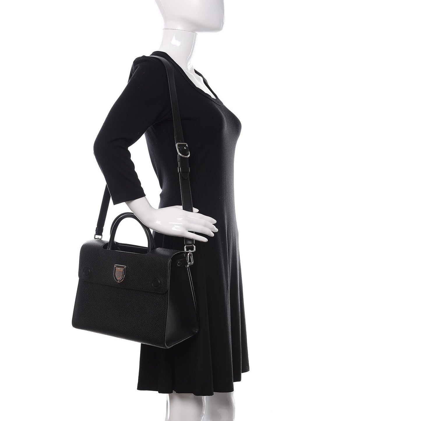 Grained Calfskin Medium Diorever Flap Black