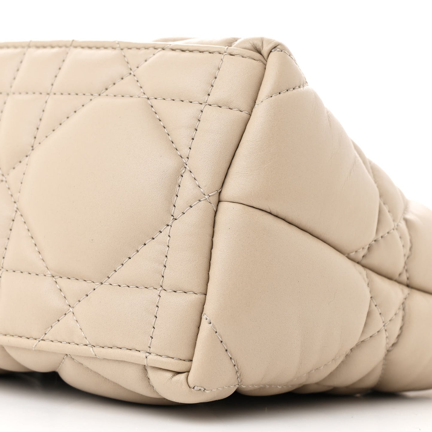 Calfskin Macrocannage Medium Diortravel Nomad Pouch Sand