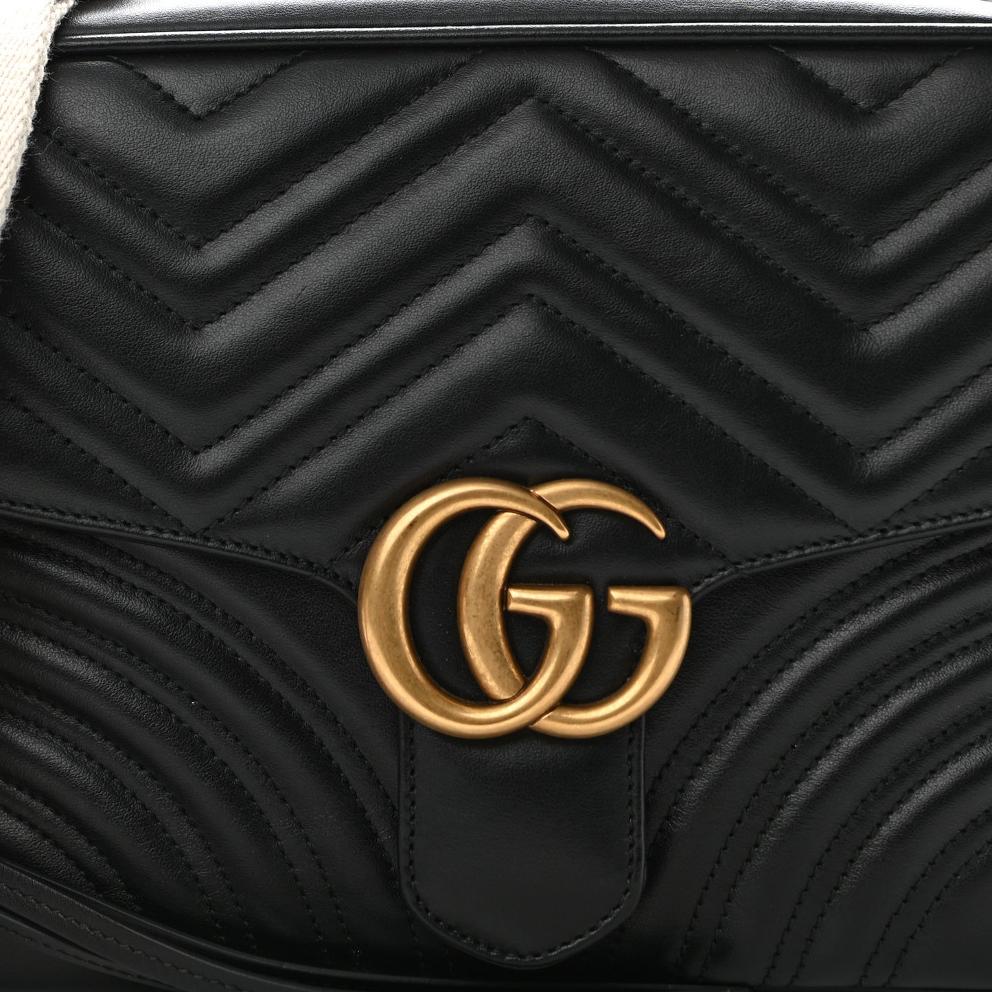 Calfskin Matelasse Sylvie Web Small GG Marmont Top Handle Shoulder Bag Black