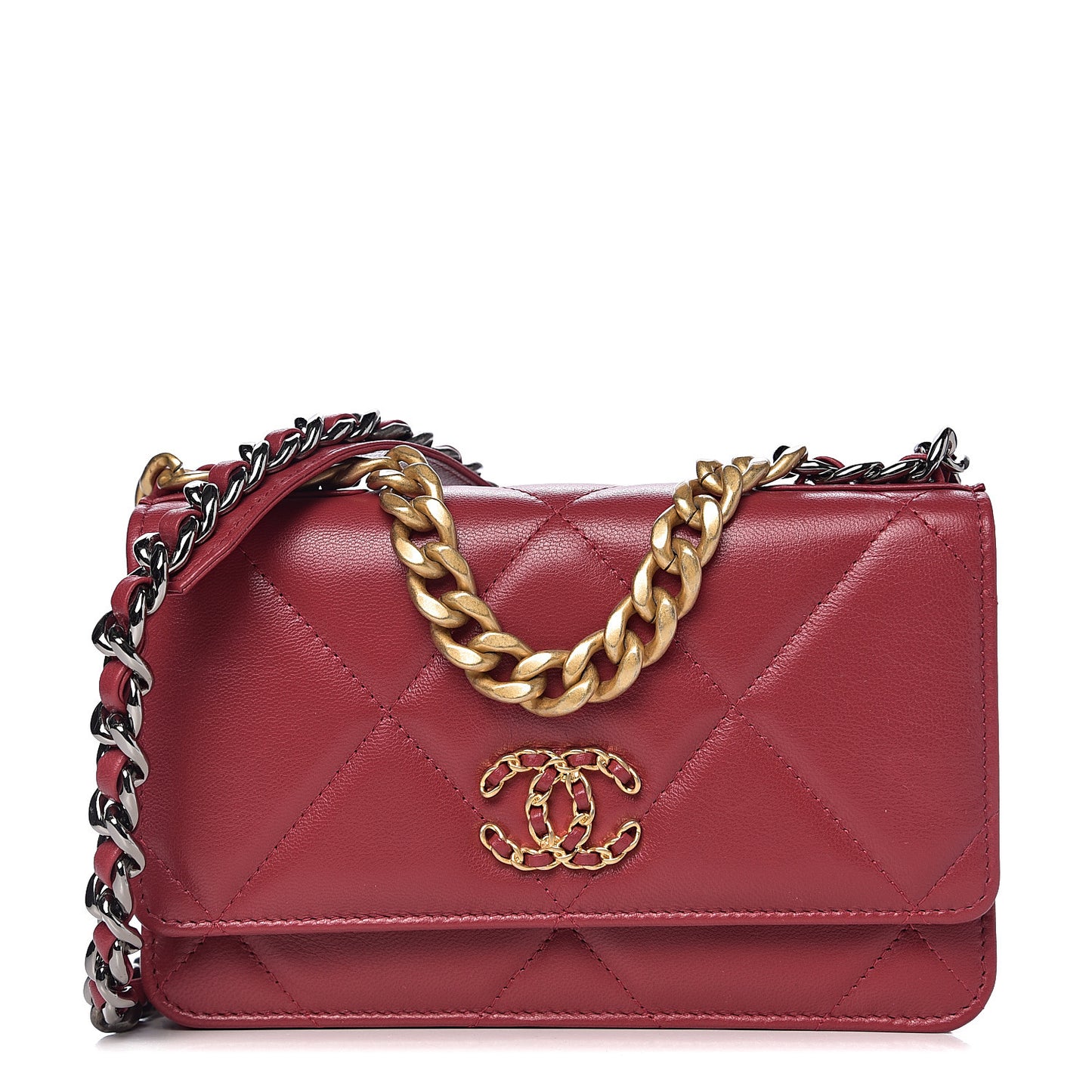 Shiny Goatskin Quilted 19 Wallet On Chain WOC Rouge