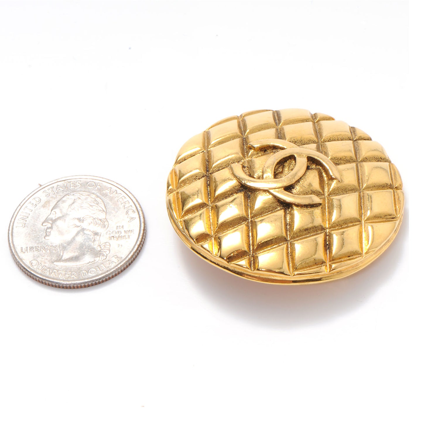 Quilted CC Brooch Gold