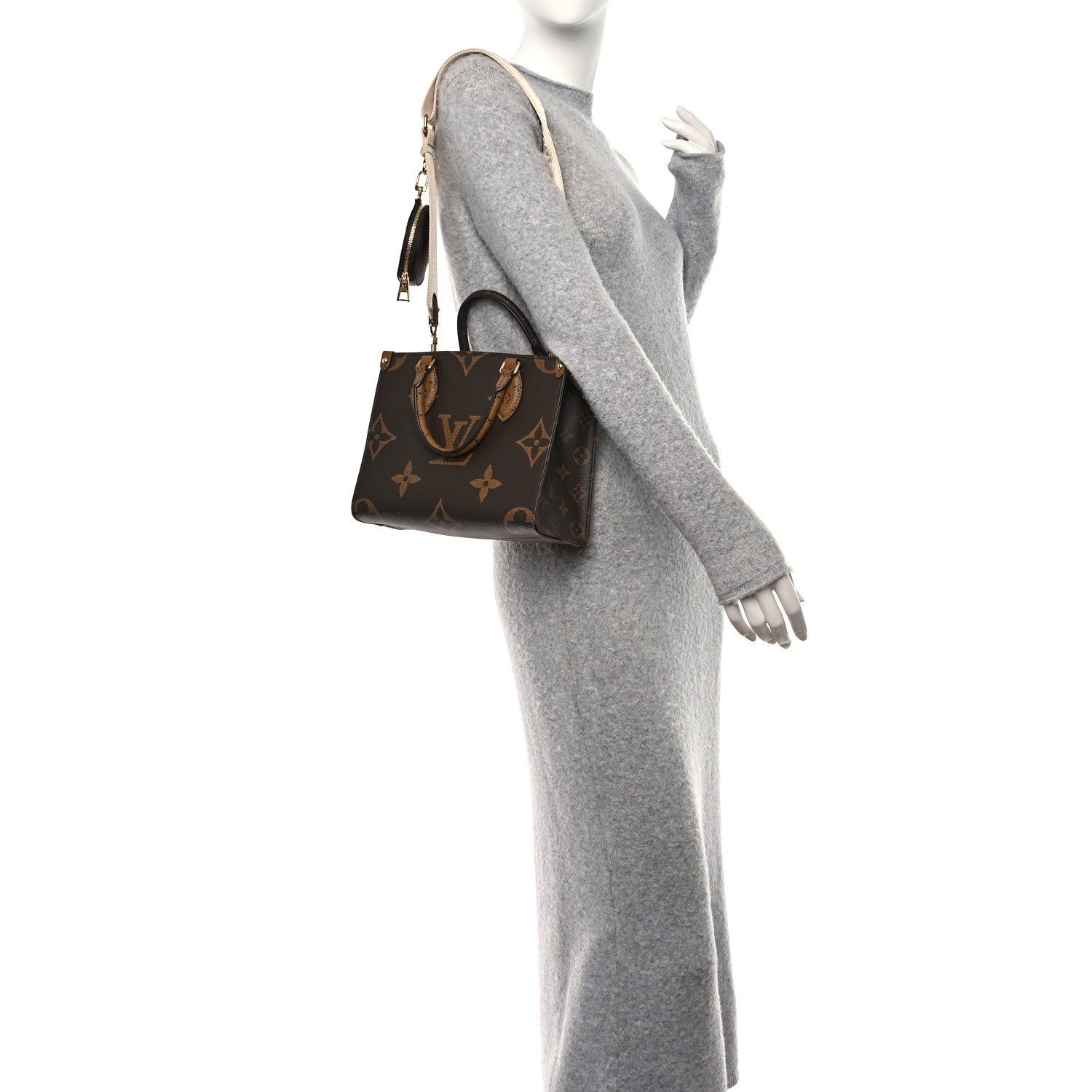 Louis Vuitton Reverse Monogram Giant Onthego PM 2 of 9