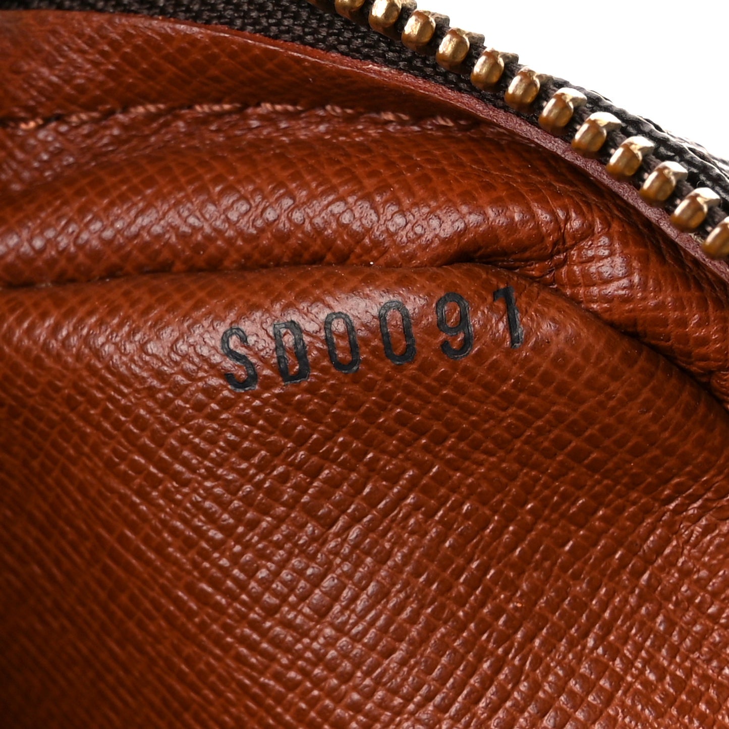 Monogram Danube 21