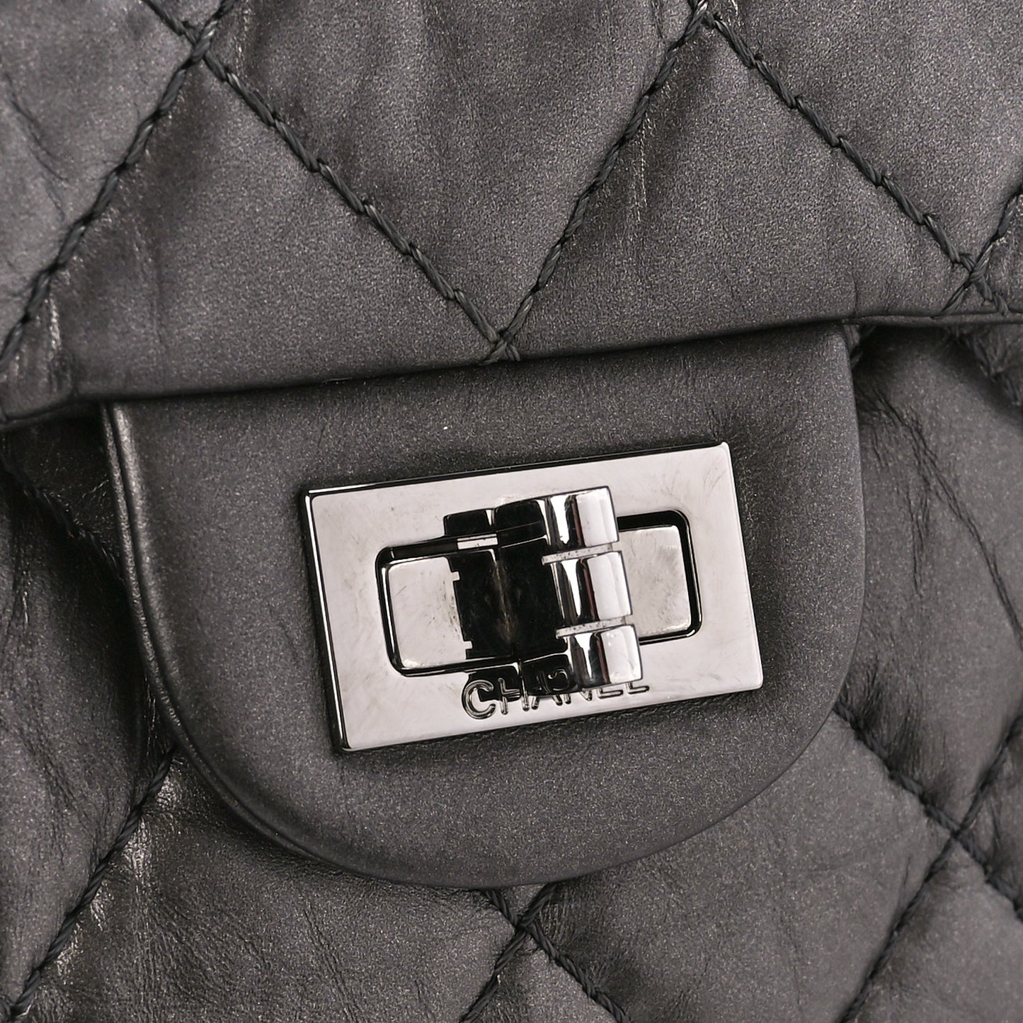 Metallic Aged Calfskin Quilted 2.55 Reissue Flap 226 Dark Grey