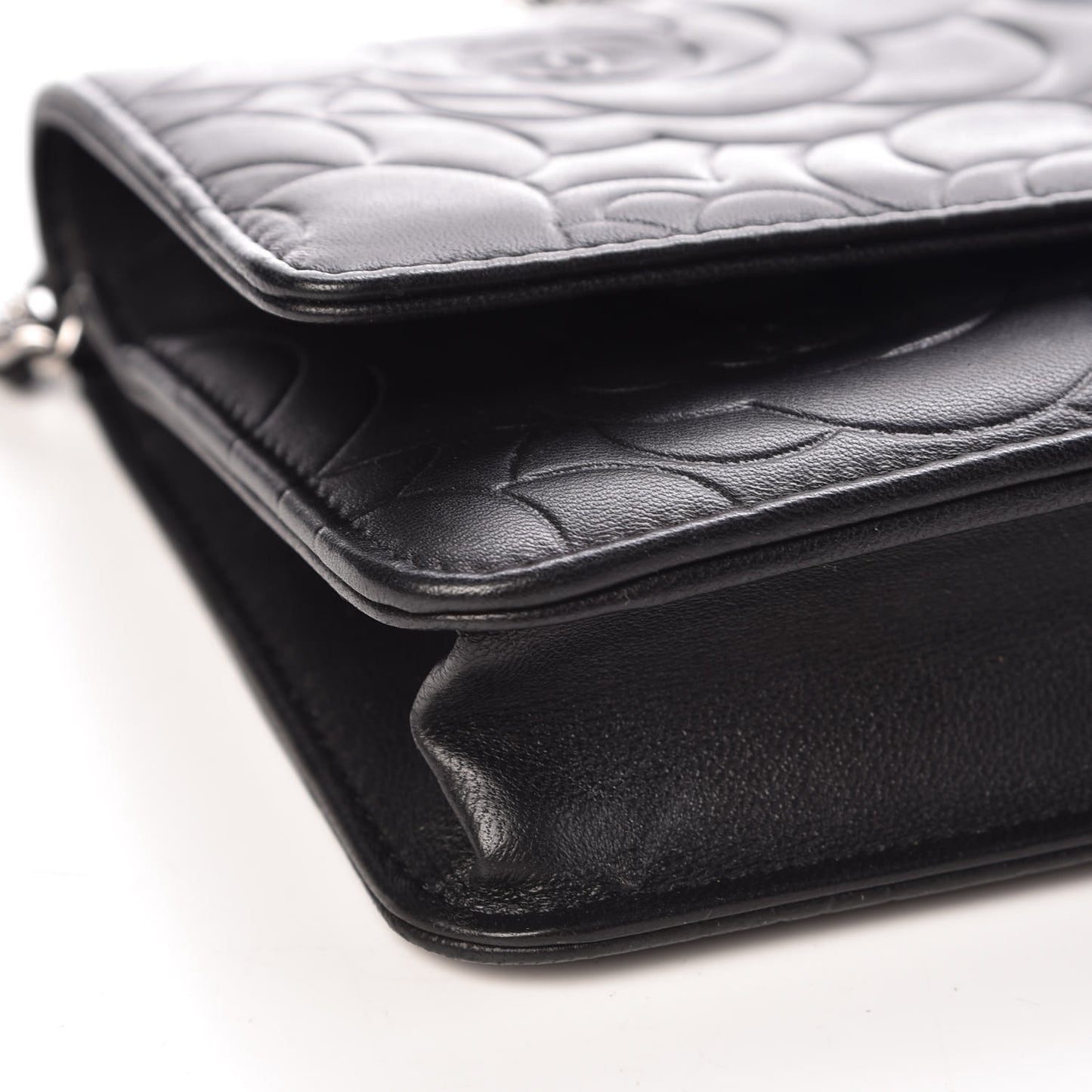 Lambskin Camellia Embossed Wallet On Chain WOC Black