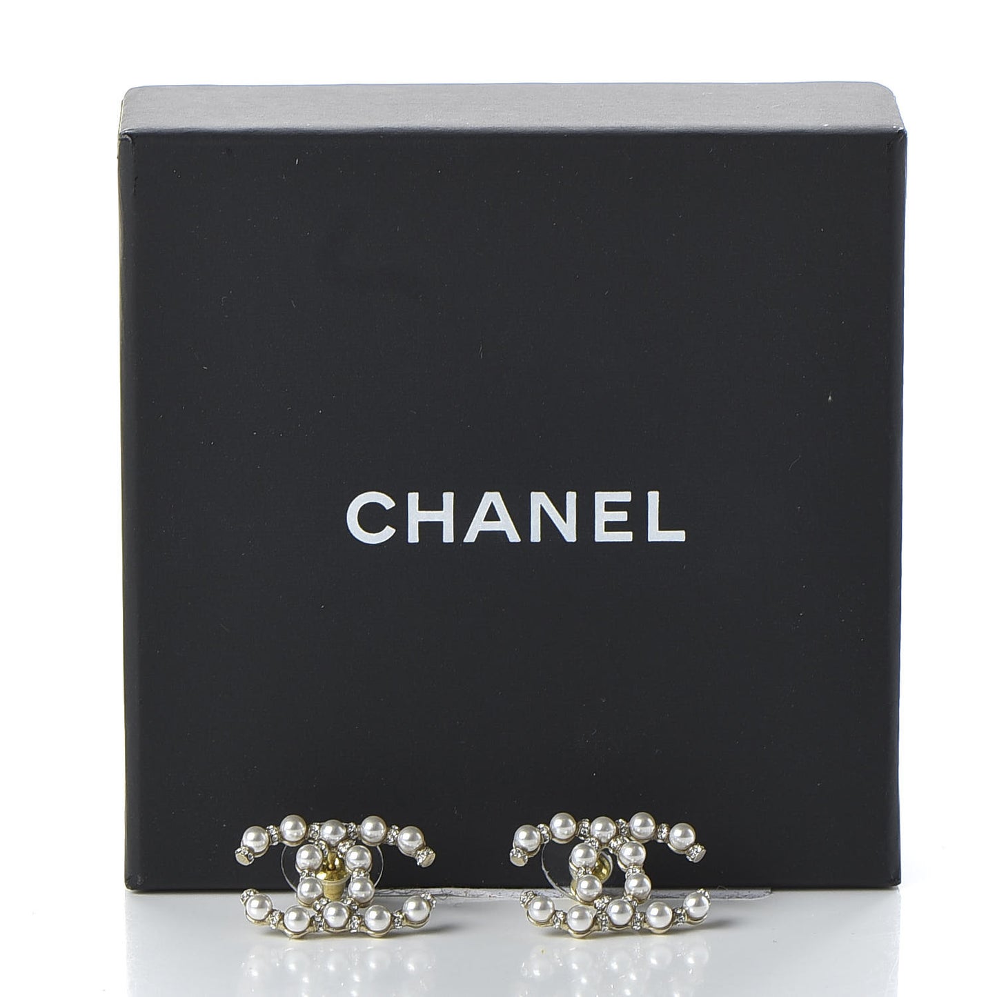 Pearl Crystal Nefertiti CC Earrings Gold