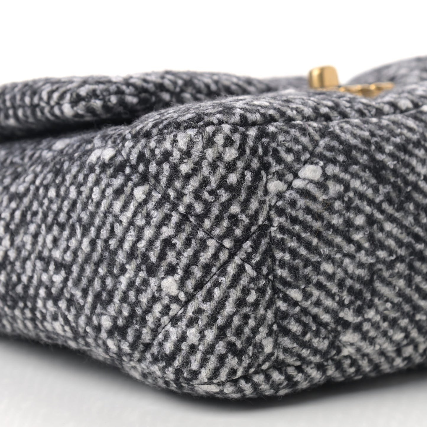 Tweed Quilted Medium Chanel 19 Flap Black White