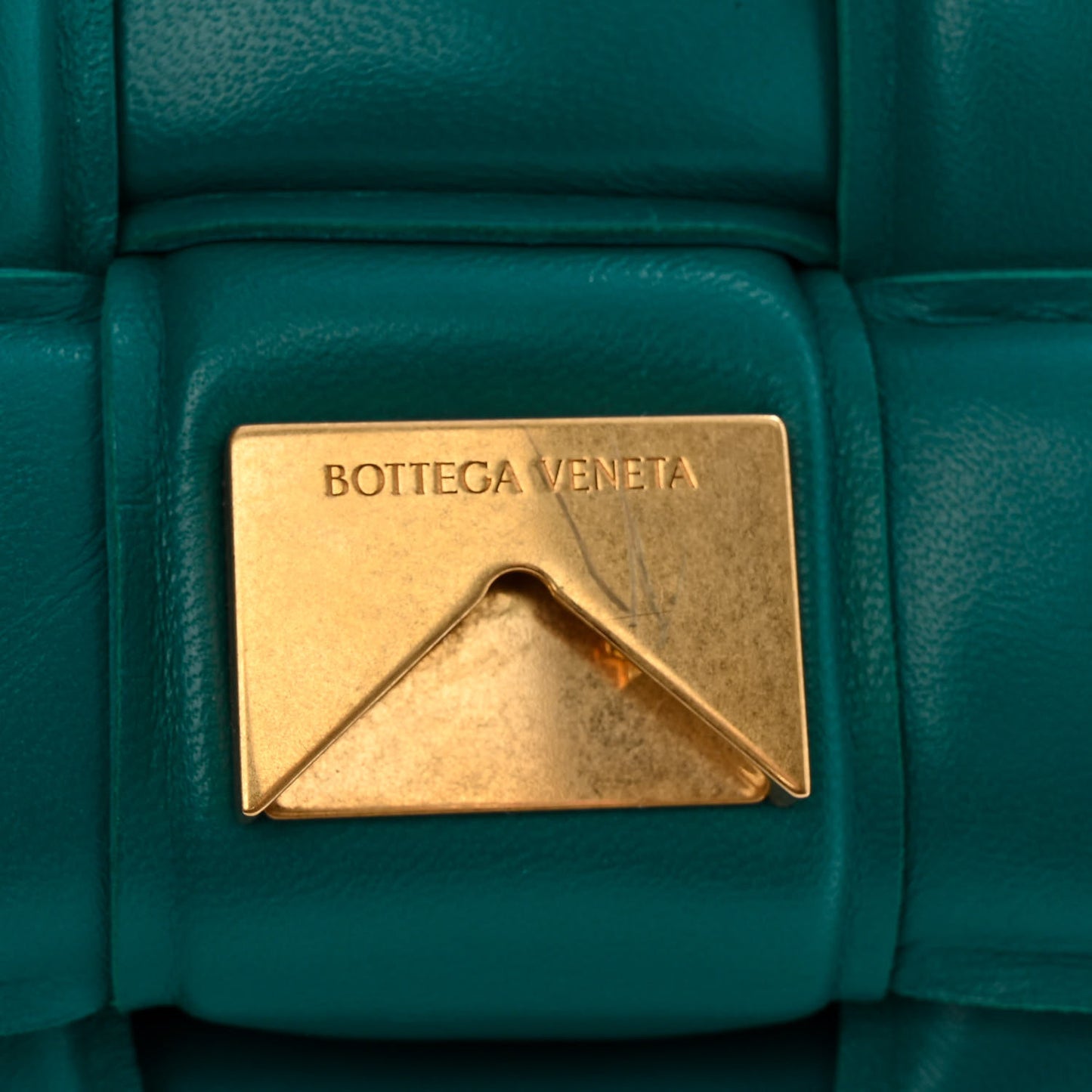 Lambskin Maxi Intreccio Padded Chain Cassette Crossbody Bag Mallard