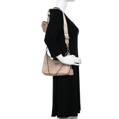 Prada Nylon Re-Edition 2005 Shoulder Bag Deserto 2 of 14