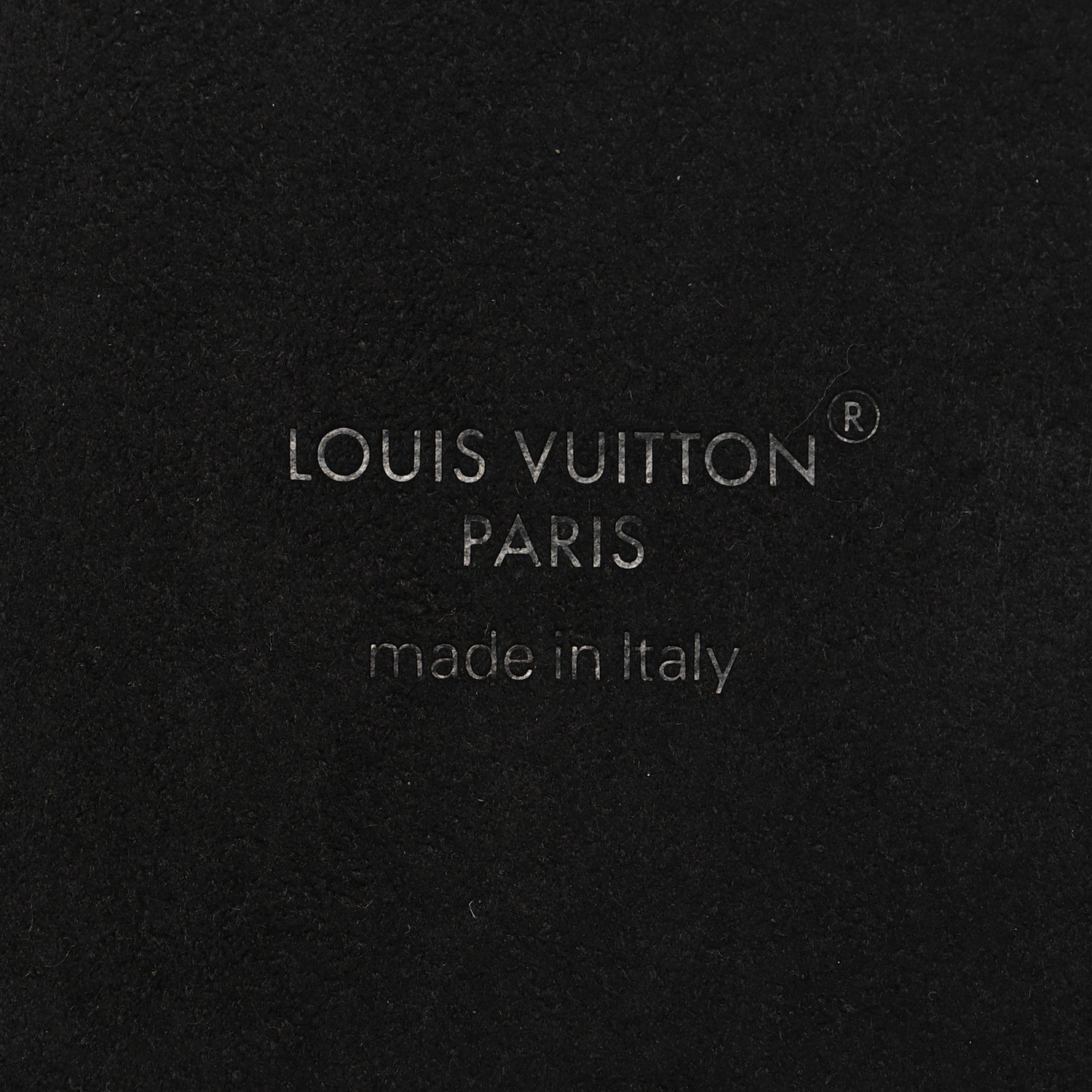 Louis Vuitton Monogram Pallas iPhone 15 Pro Max Bumper Black 5 of 12