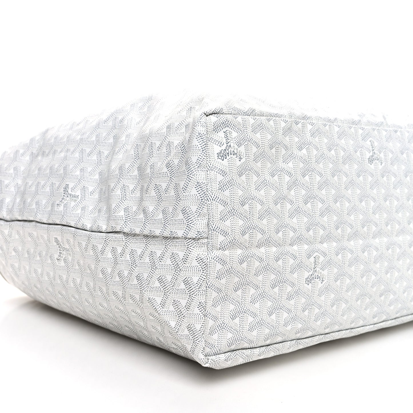 Goyardine Saint Louis GM White