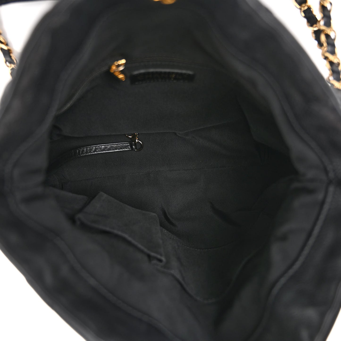 Calfskin Quilted Medium Chain Me Hobo Black