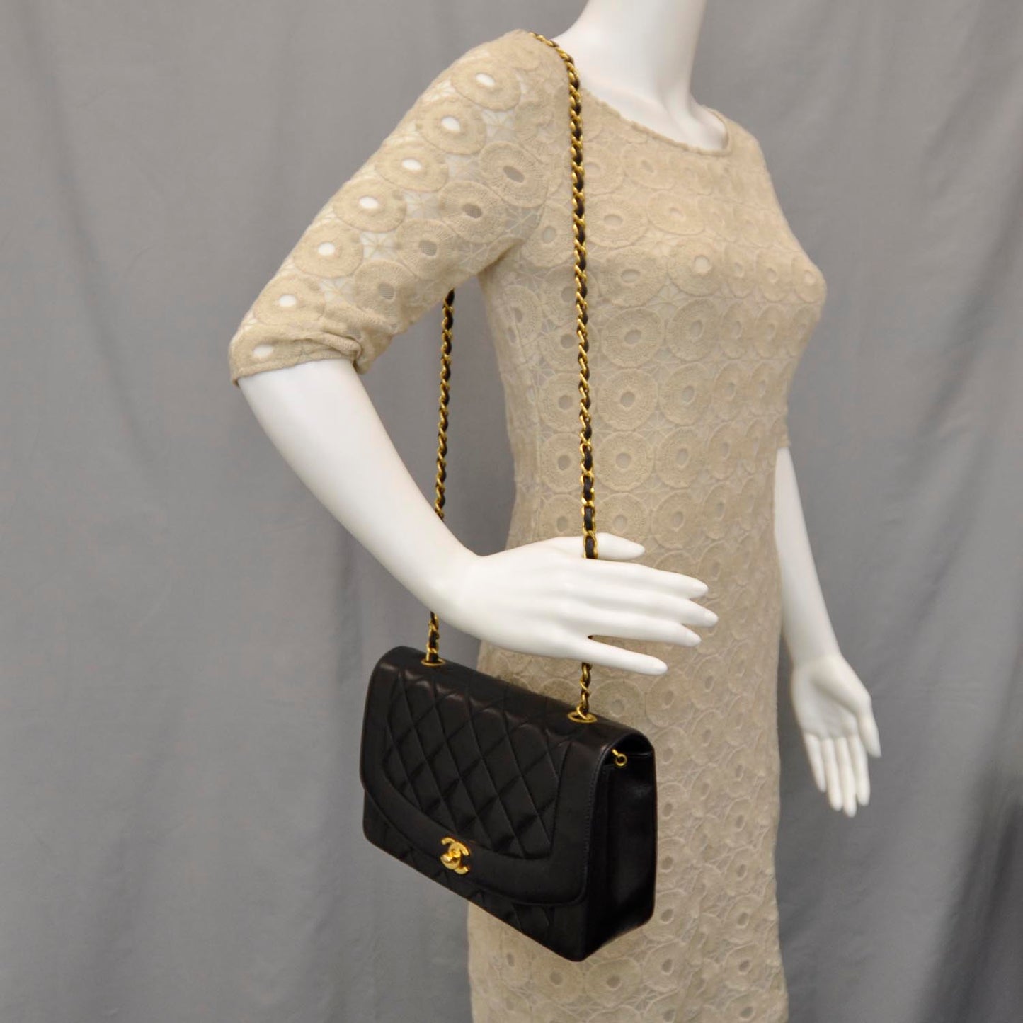 Lambskin Medium Flap Black