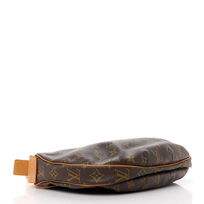 Louis Vuitton Monogram Croissant MM 4 of 11
