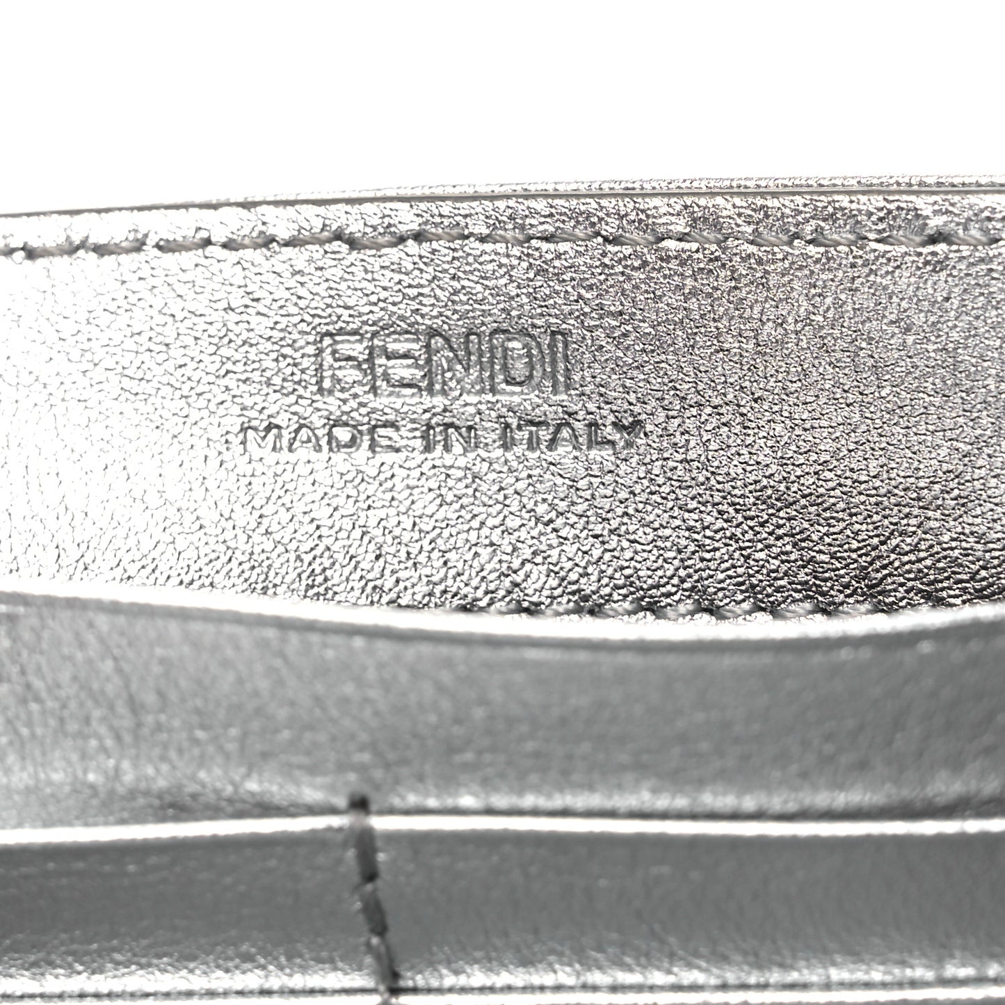 Metallic Calfskin Continental Wallet On Chain Argento