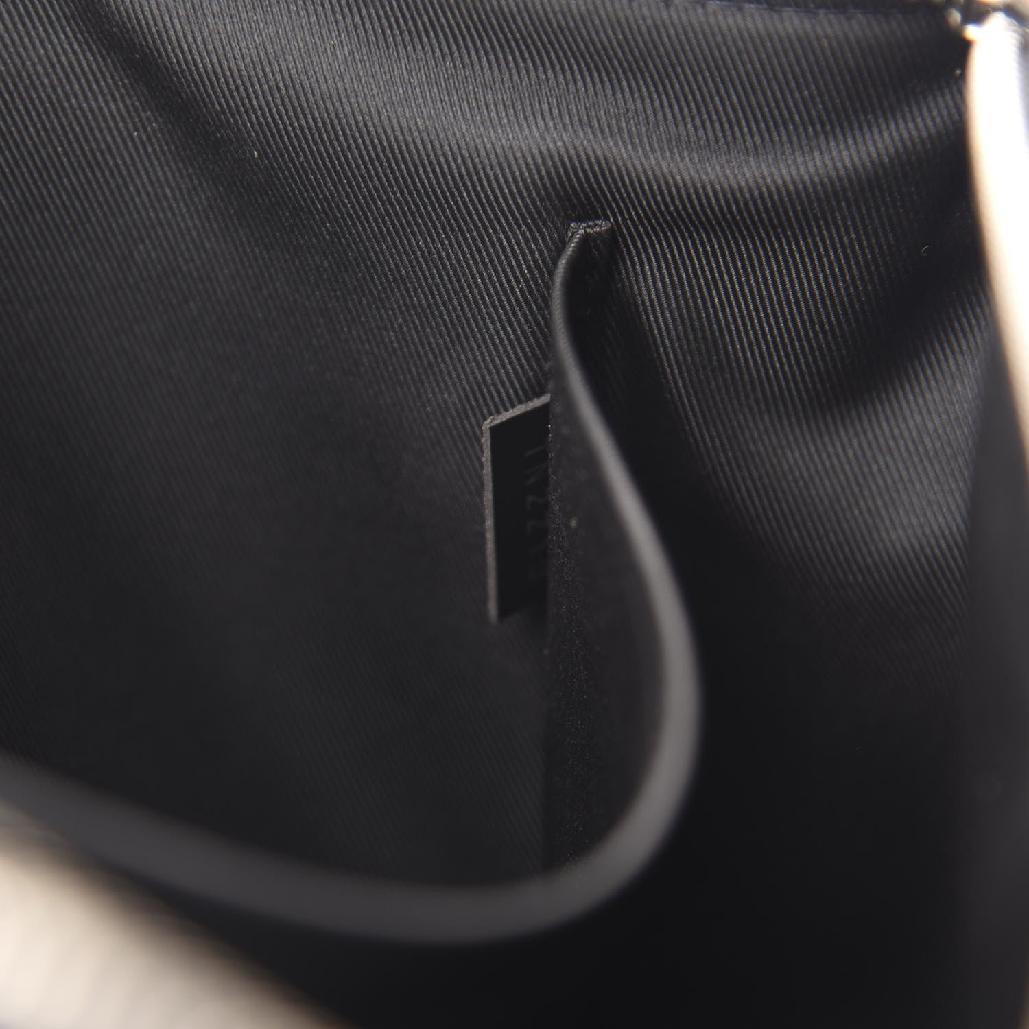 Louis Vuitton Monogram Discovery Pochette GM 9 of 10