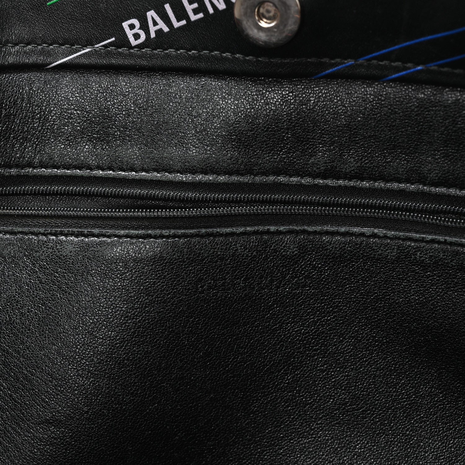 Balenciaga Agneau Logo Print Market XL Shopper Black Black 5 of 9