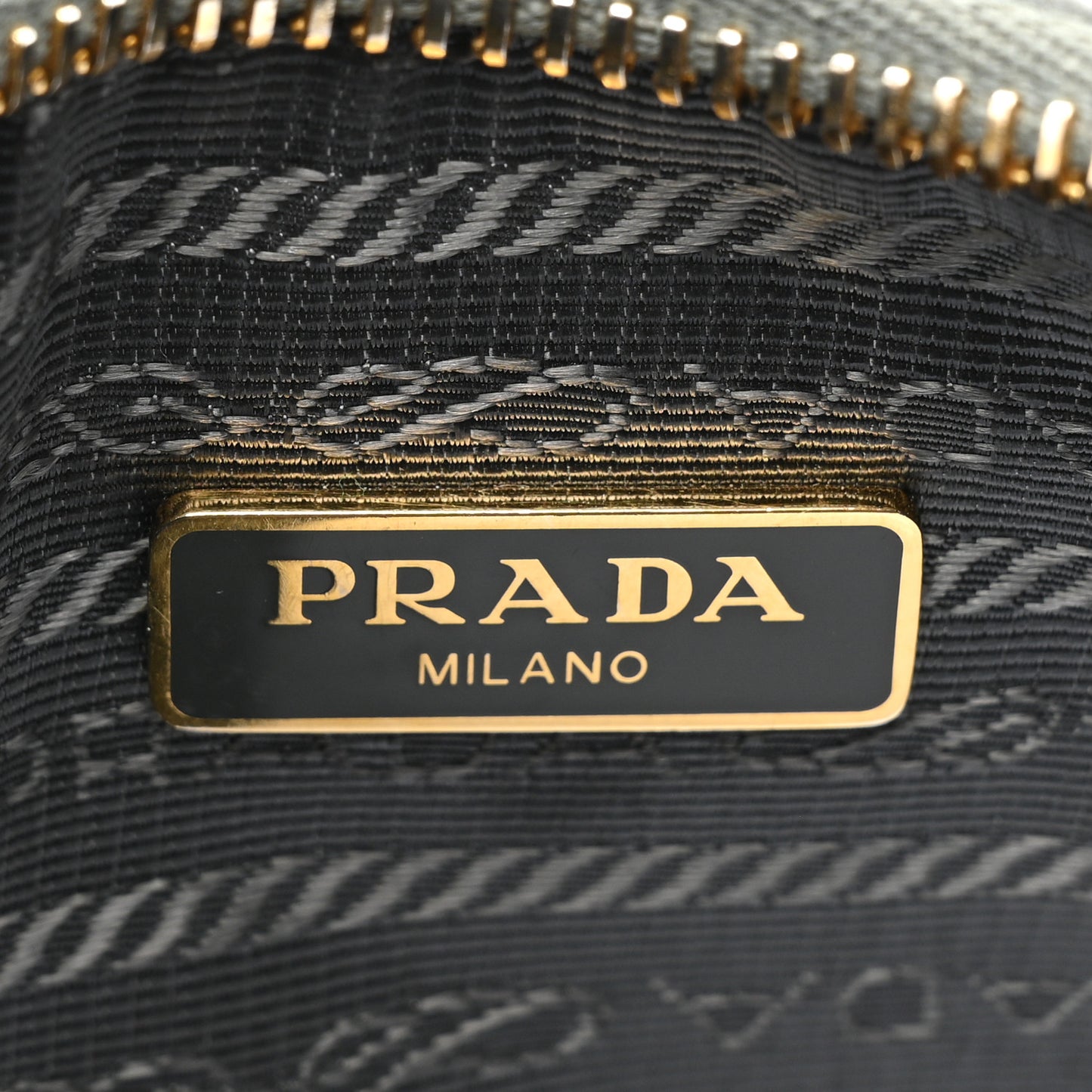 Saffiano Re-Edition 2005 Shoulder Bag Ardesia