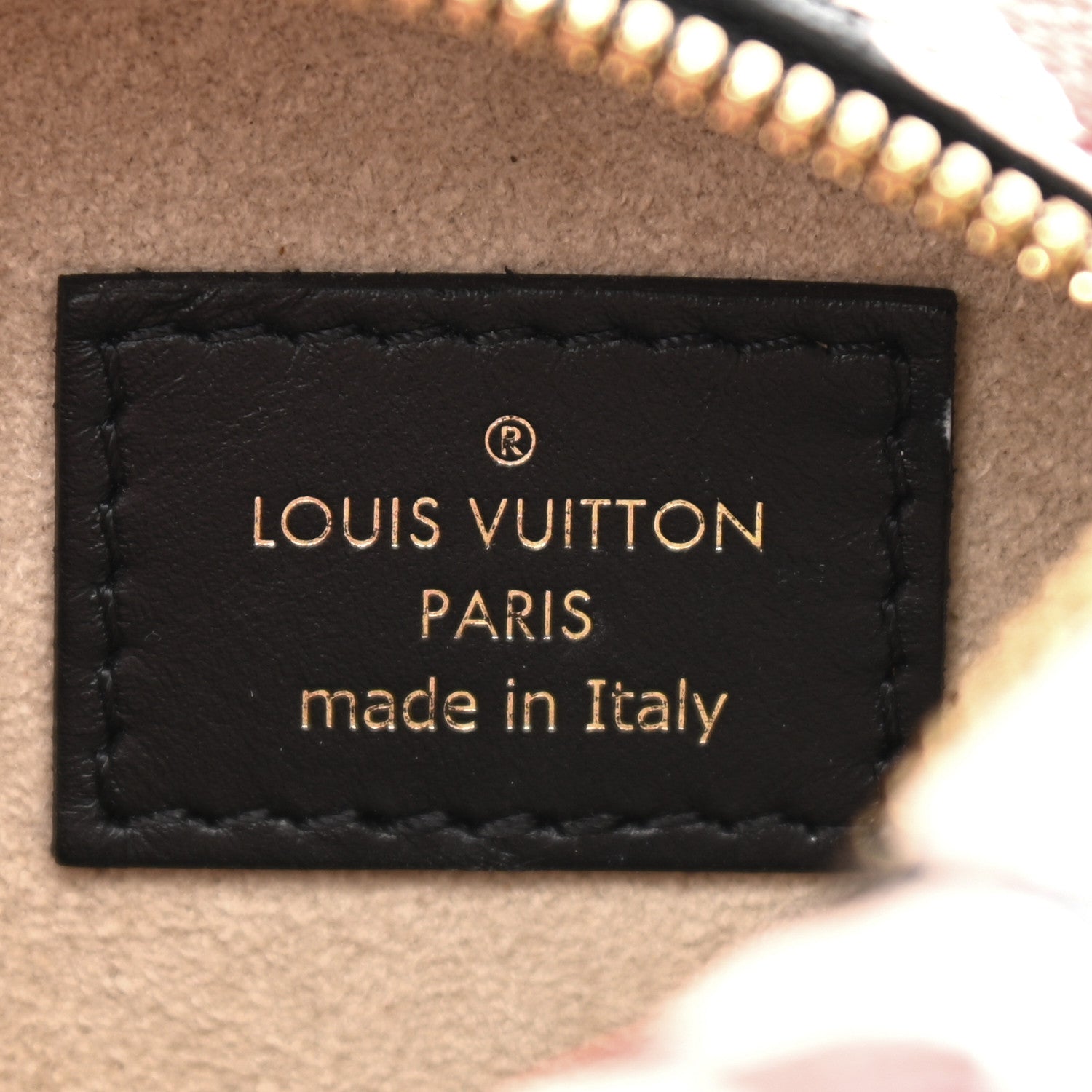 Louis Vuitton Monogram Giant Crafty Boite Chapeau Souple PM Creme Rouge Black 6 of 7