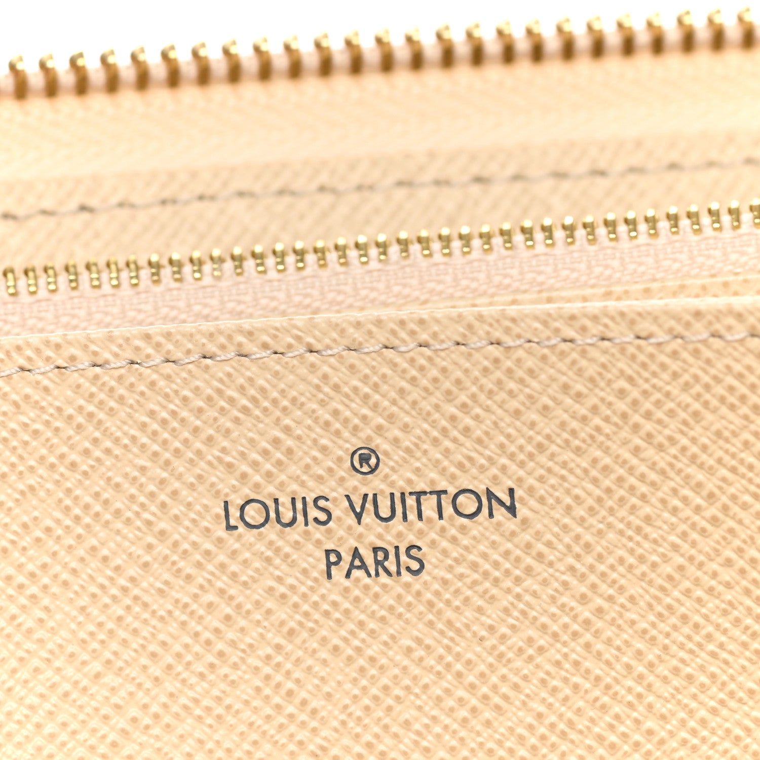 Louis Vuitton Damier Azur Zippy Wallet 6 of 7