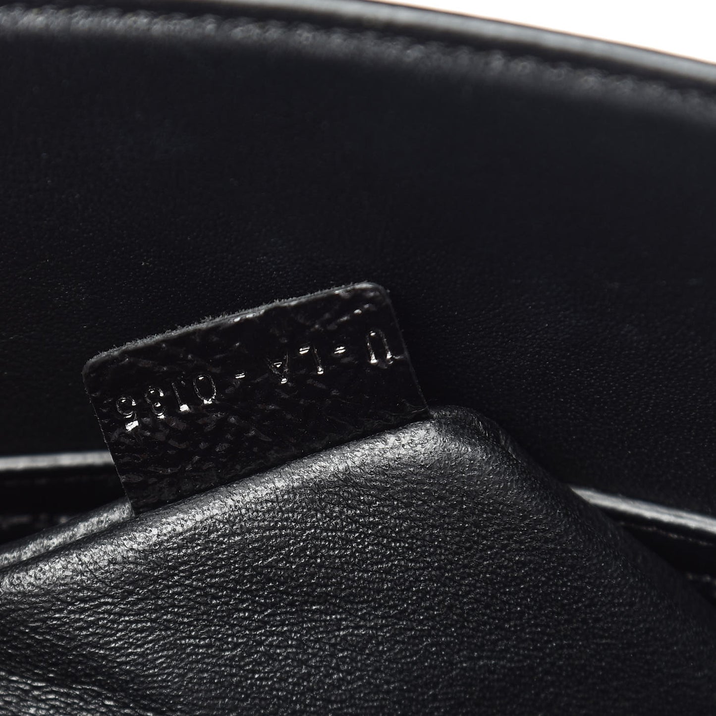 Crinkled Patent Calfskin Medium Phantom Luggage Black