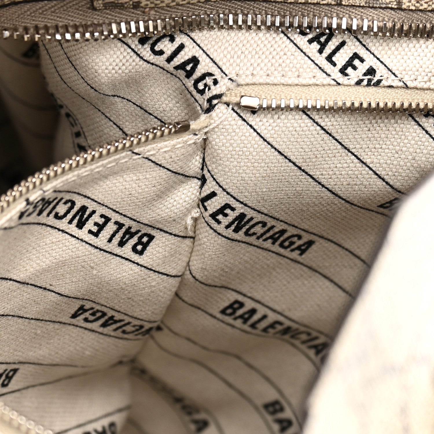 Balenciaga X GUCCI GG Supreme Monogram Neo Classic Silver Hardware City Beige Ebony 11 of 13