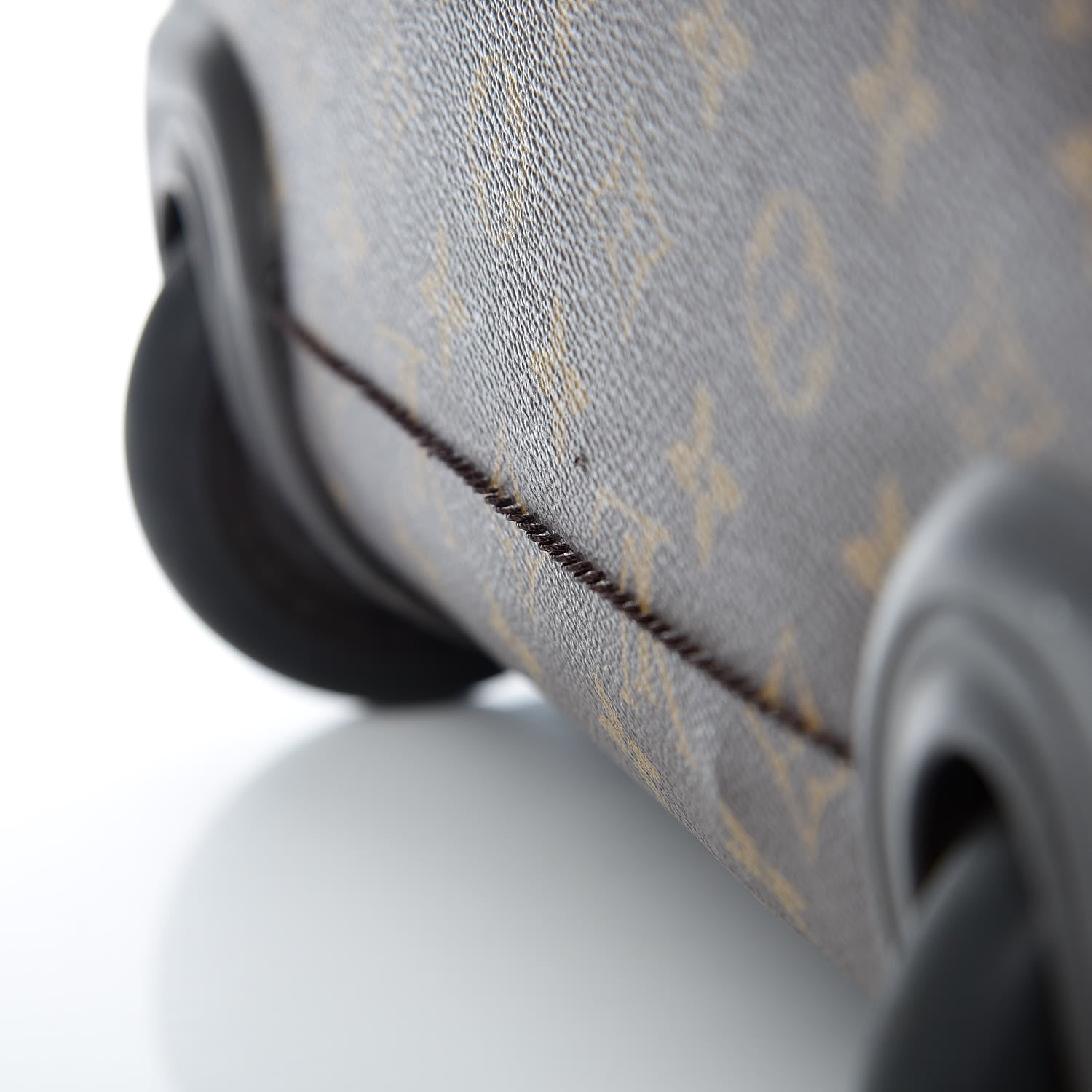 Louis Vuitton Monogram Eole 60 19 of 29