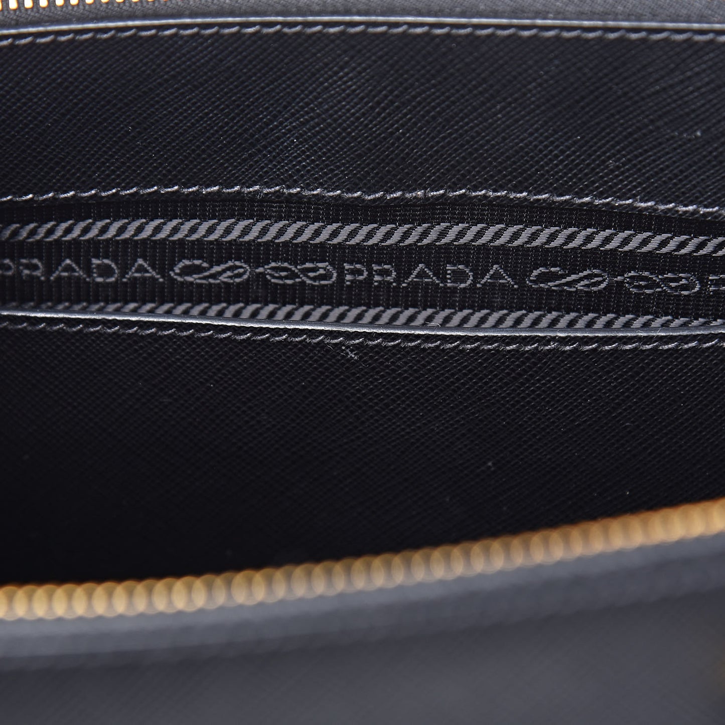 Saffiano Small Galleria Double Zip Tote Black