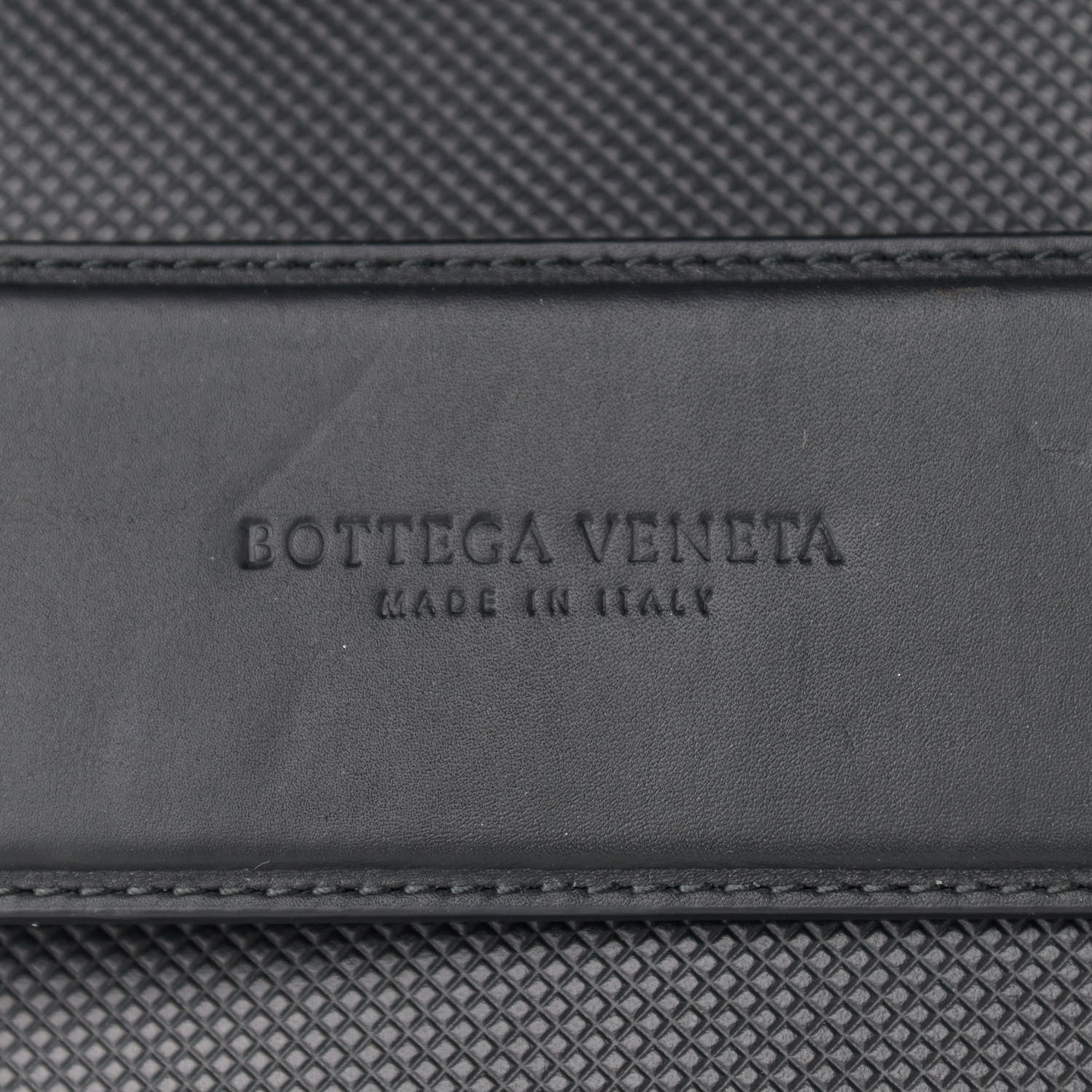 Bottega Veneta Textured Calfskin Messenger Crossbody Bag Black 6 of 9