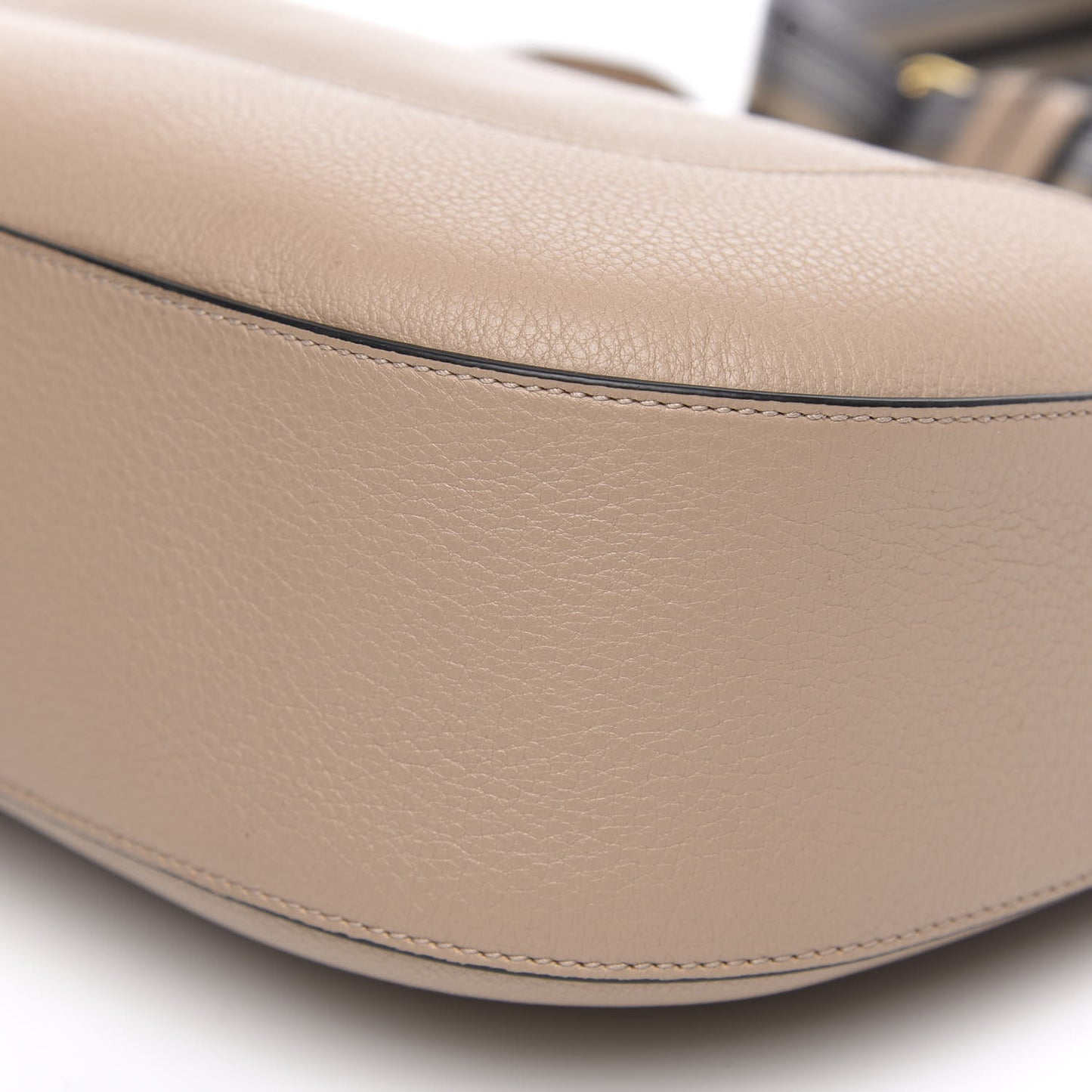Vitello Daino Zippered Hobo Messenger Cammeo