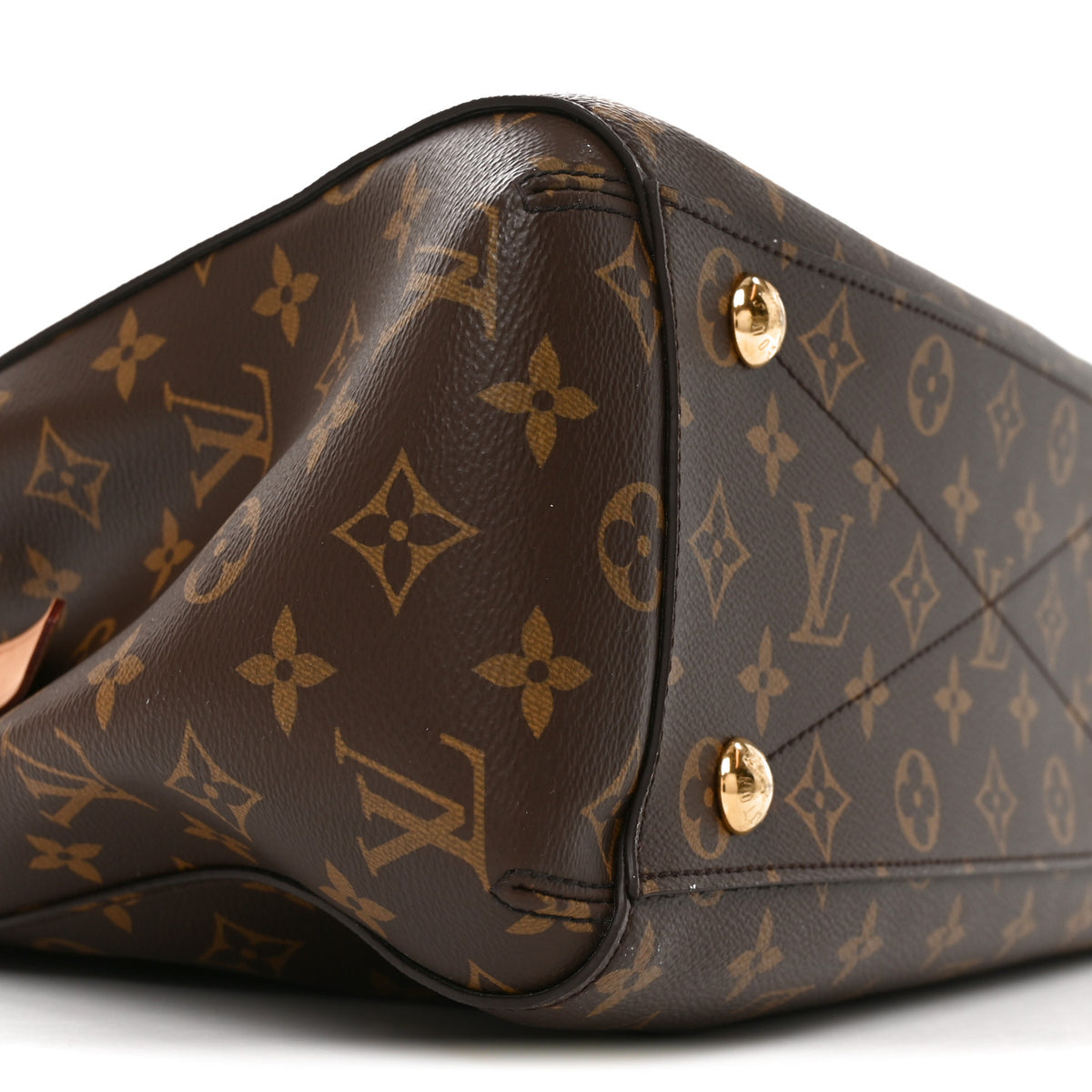 Louis Vuitton Monogram Montaigne MM 8 of 10