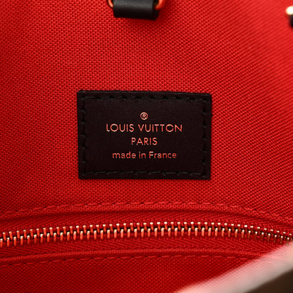 Louis Vuitton Reverse Monogram Giant Onthego MM 6 of 9