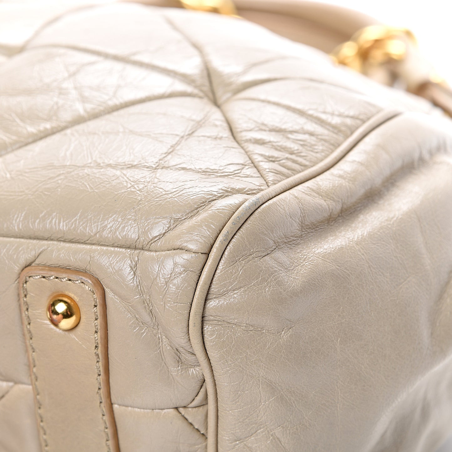 Calfskin Quilted Stam Light Grey