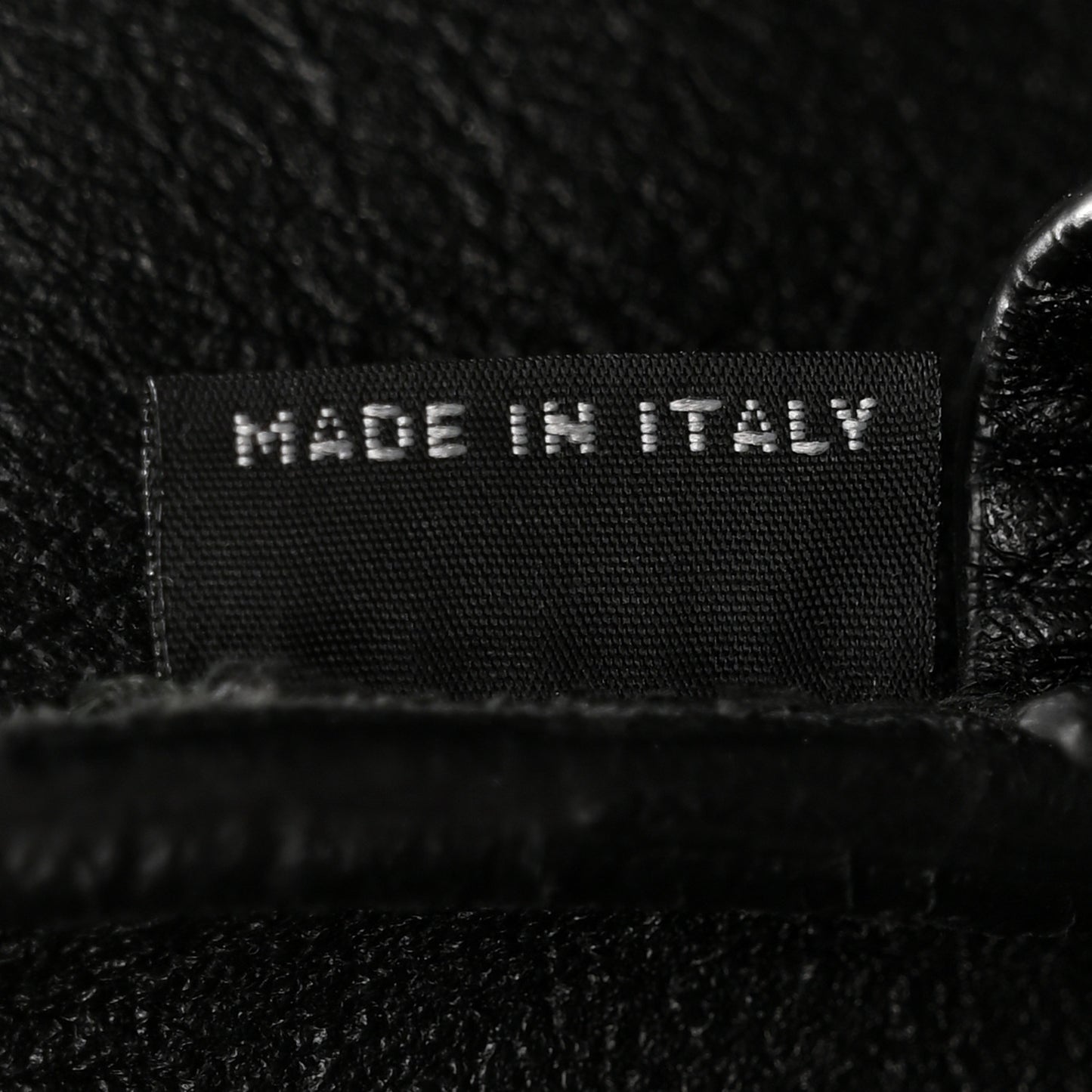 Vitello Daino Tote Black