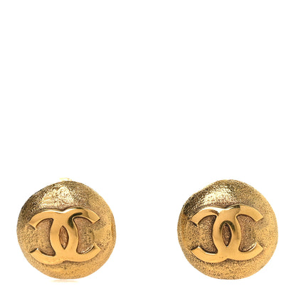 Chanel Round CC Clip On Earrings Gold 1 of 4