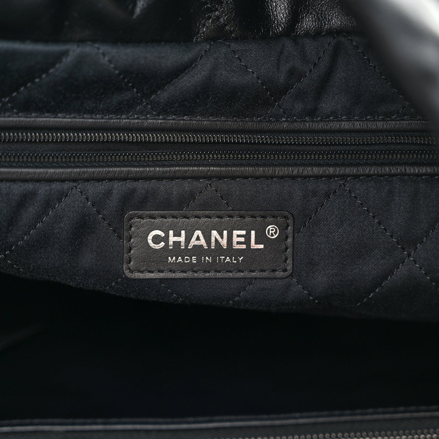 Shiny Calfskin Quilted Chanel 22 Black