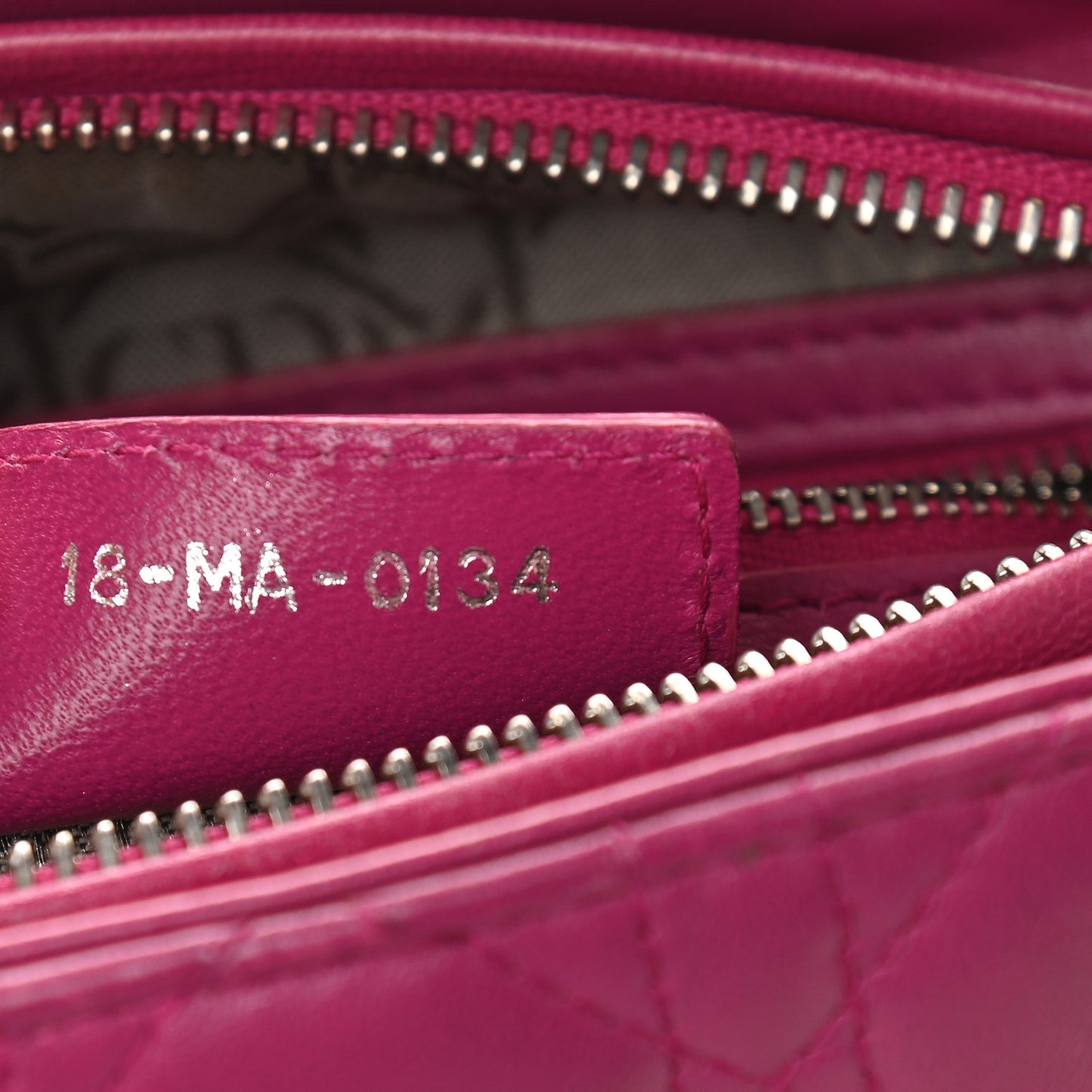 Lambskin Cannage Medium Lady Dior Fuchsia