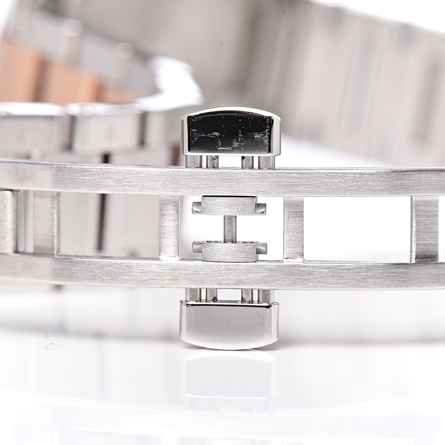 Stainless Steel 28mm G-Timeless Two Tone Quartz Watch Grey