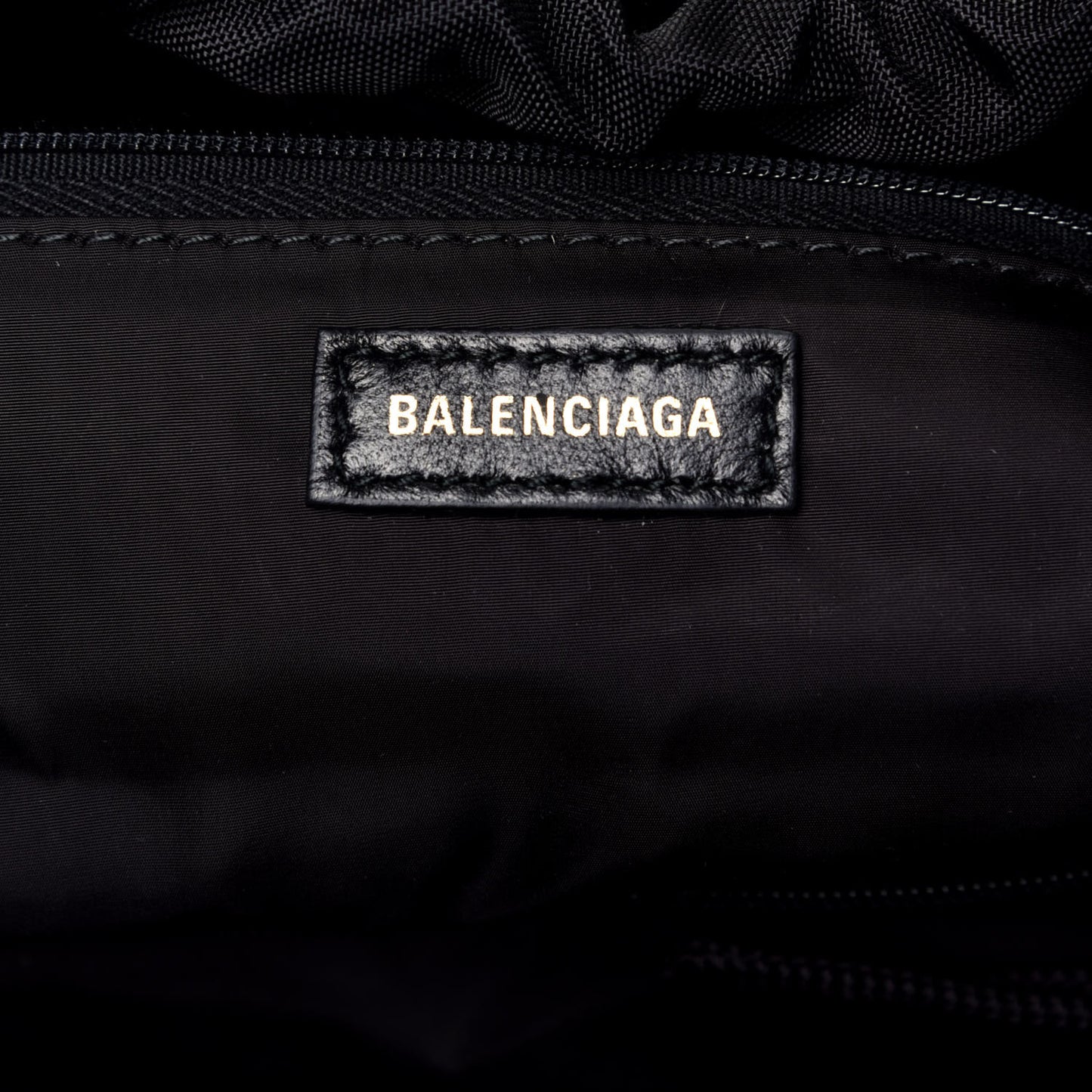 Textured Sport Nylon Logo Embroidered S Wheel Gym Bag Black Bleu Navy