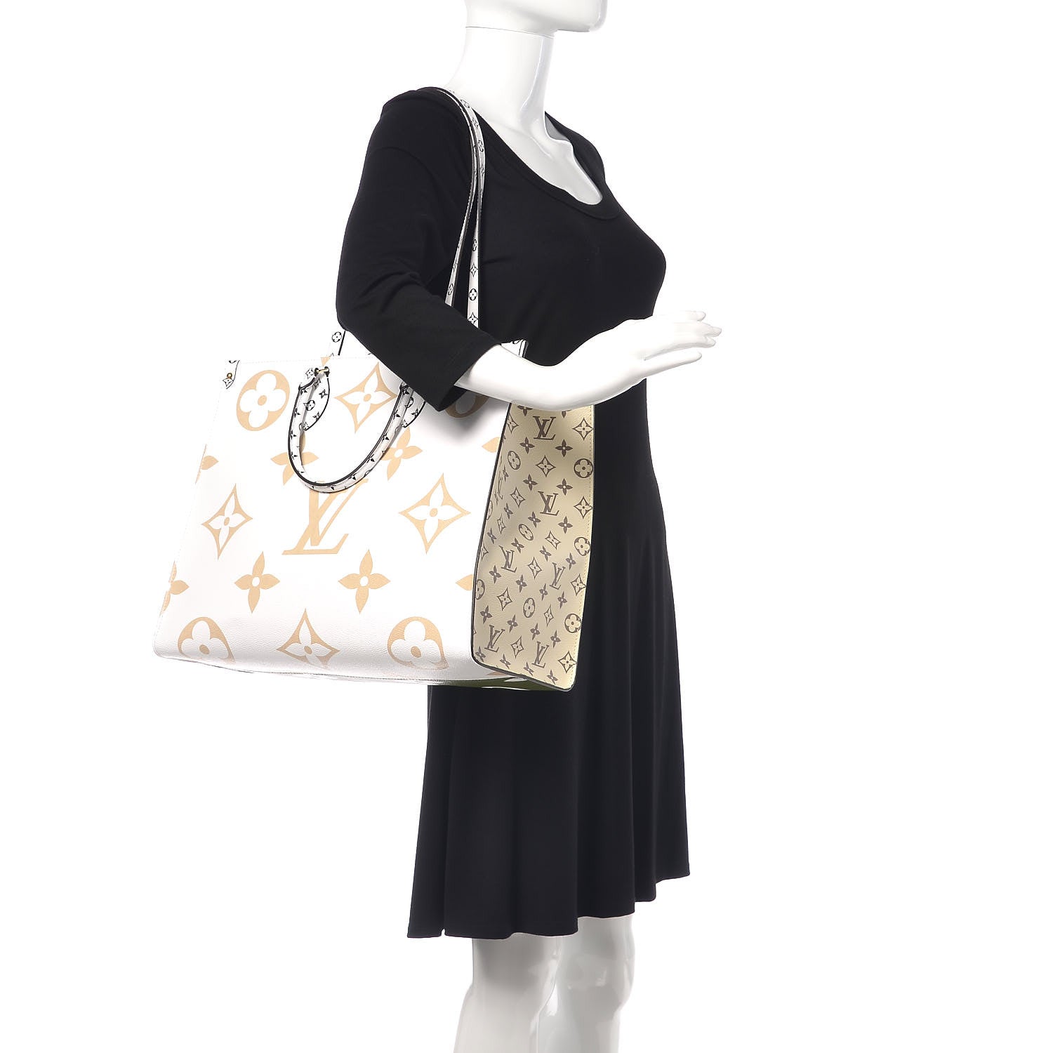 Louis Vuitton Monogram Giant Onthego GM Kaki Beige 2 of 9